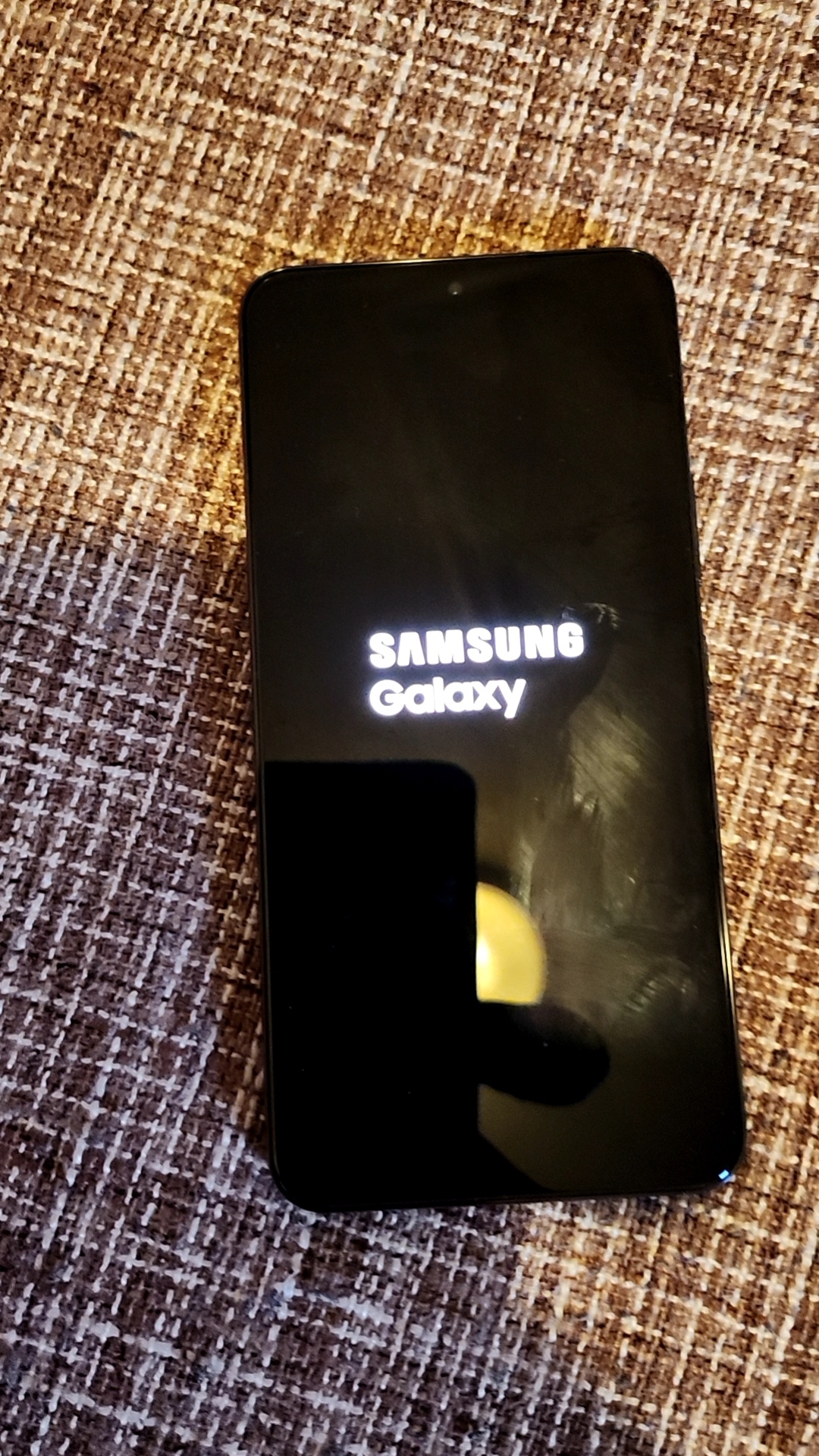 100% New Samsung Galaxy S22 128GB - photo 2