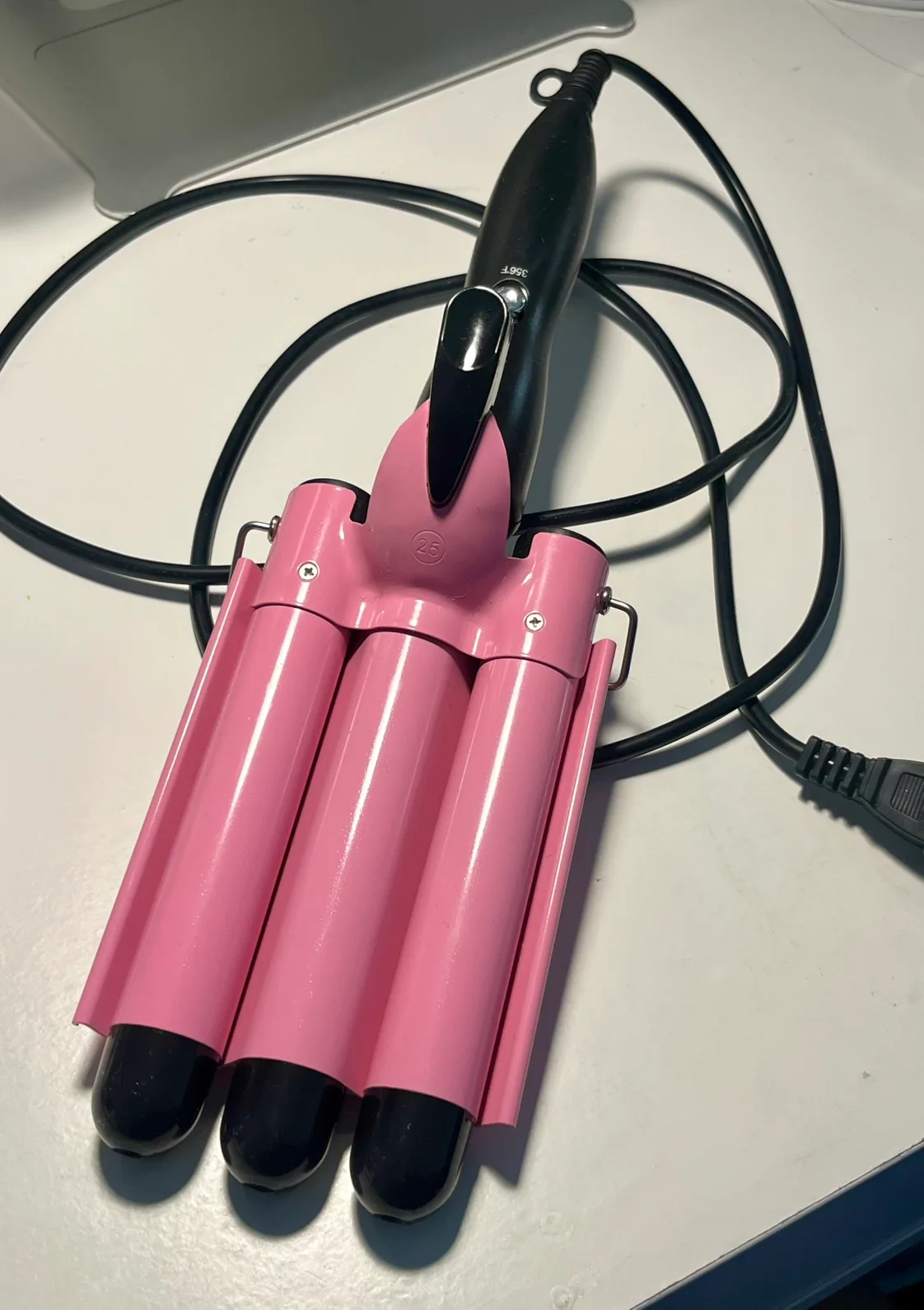 Triple Barrel Curling Iron thumbnail