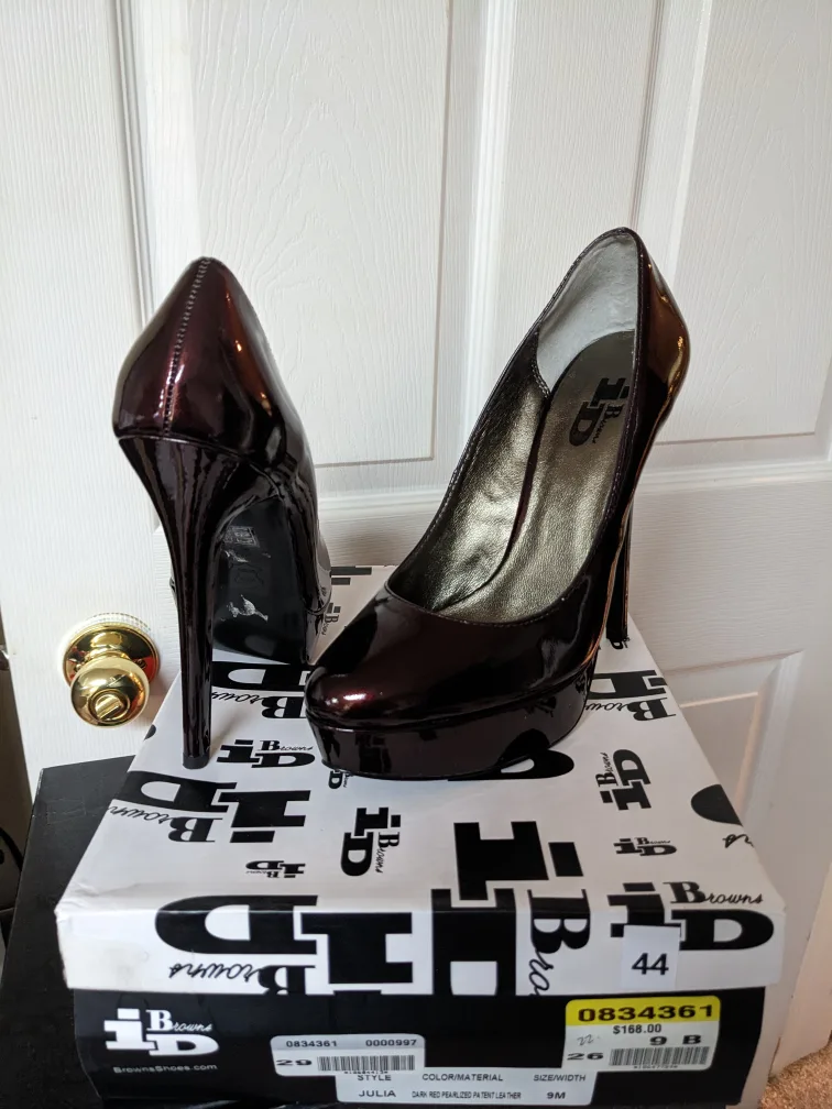 Brown's Shoes Julia Heels image indicator(2)