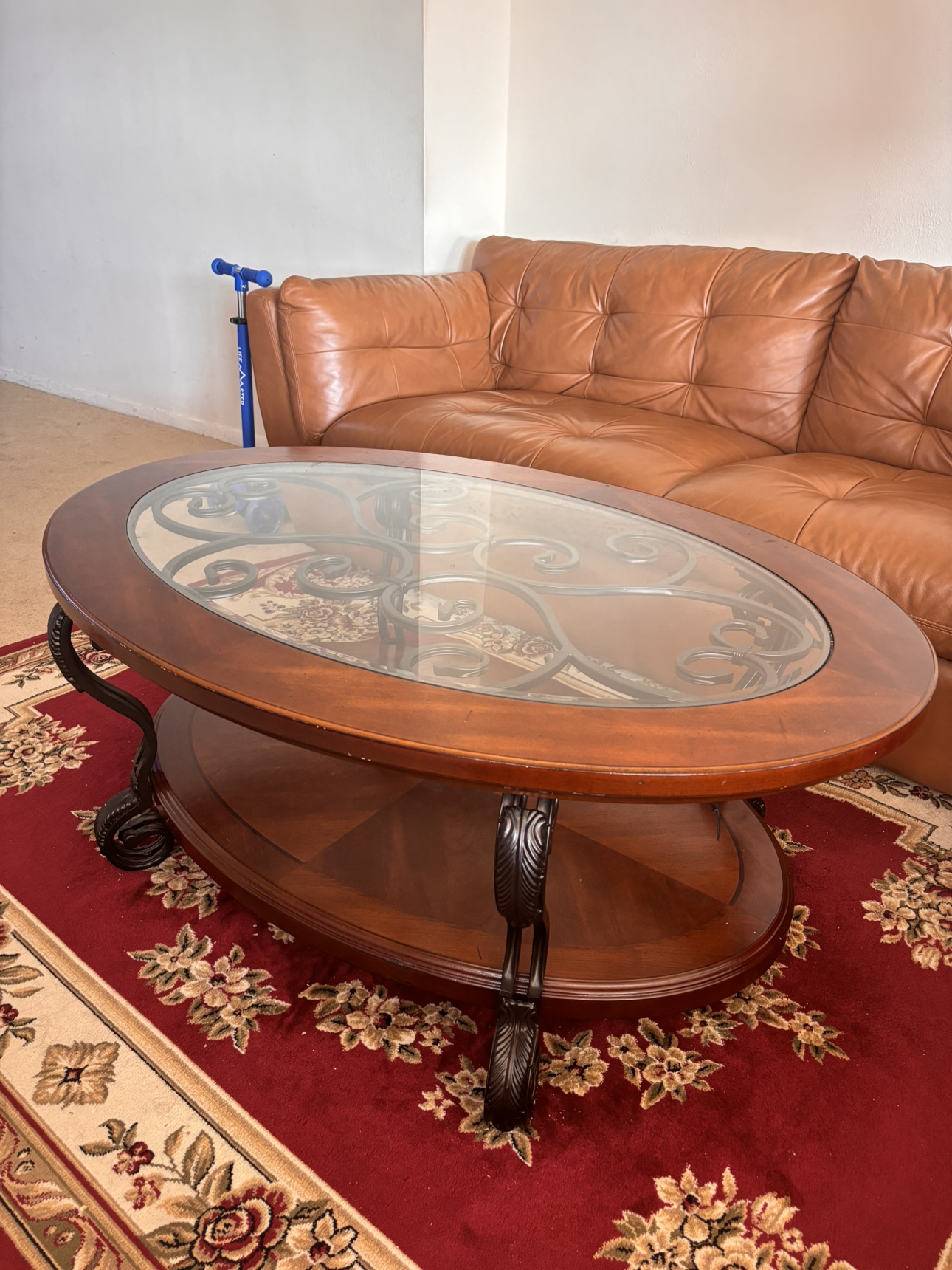 Raymour & Flanigan-Oval Coffee Table with Glass Top - photo 3