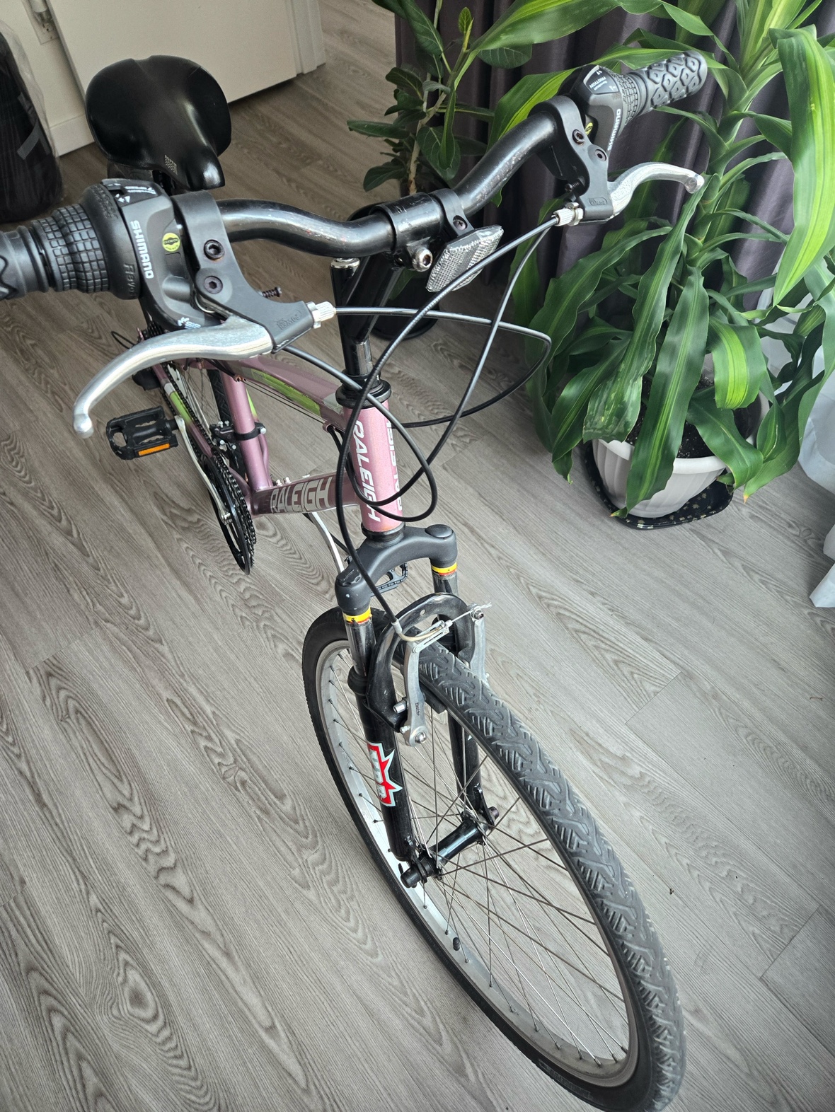 Raleigh bike female size small - photo 2