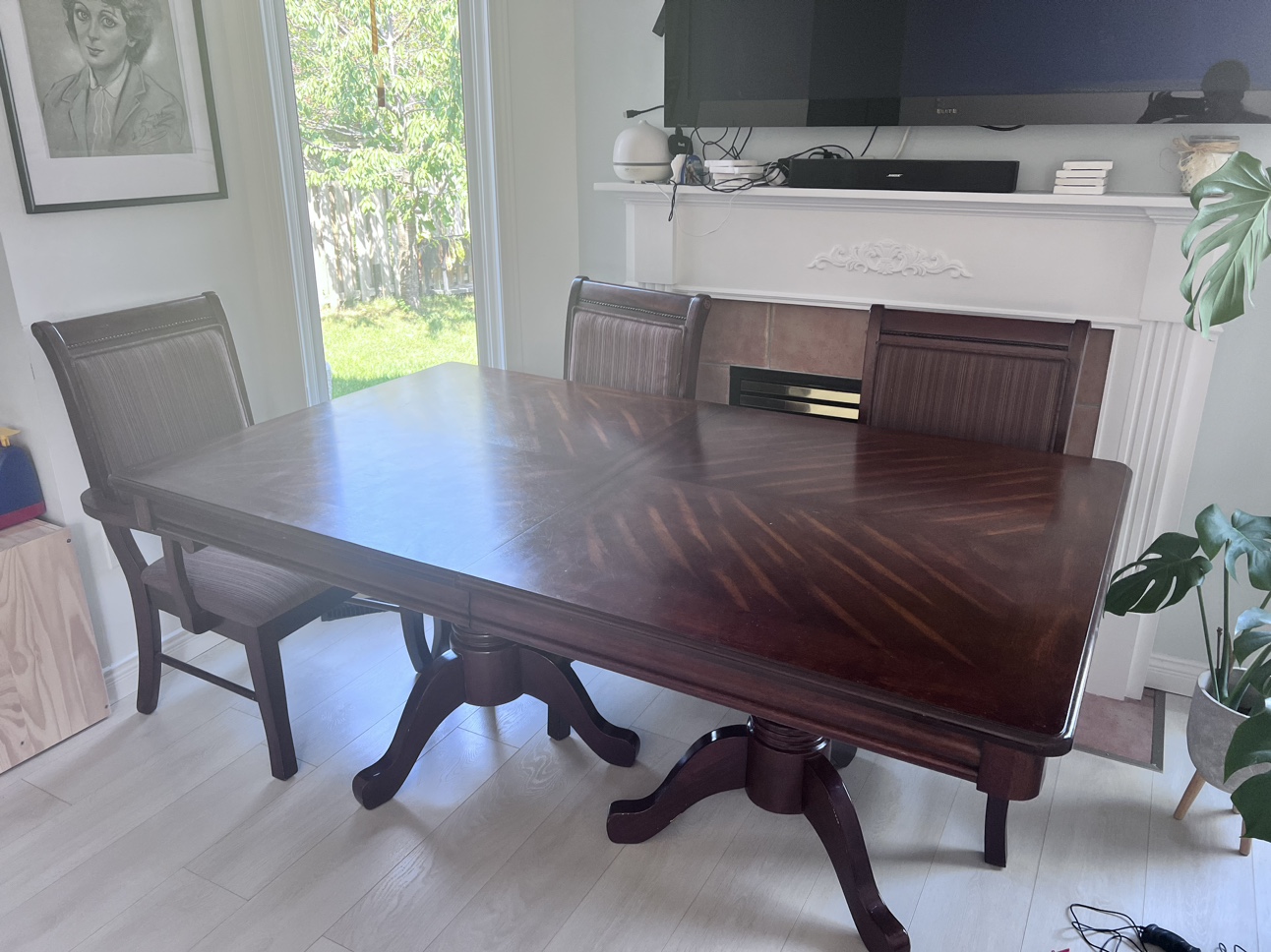 Dining Table and Chairs Set