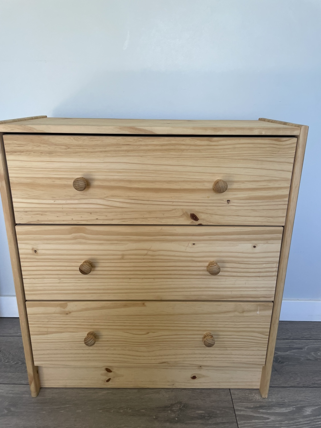Pine Three Drawer Chest - photo 2