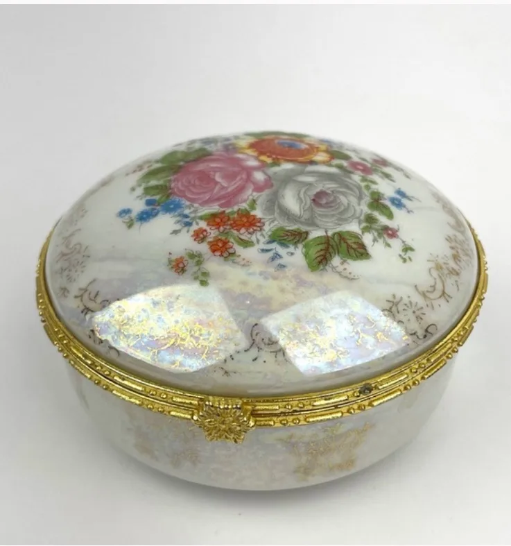 1980s Vintage Porcelain Rose Flower Trinket Box image indicator(2)