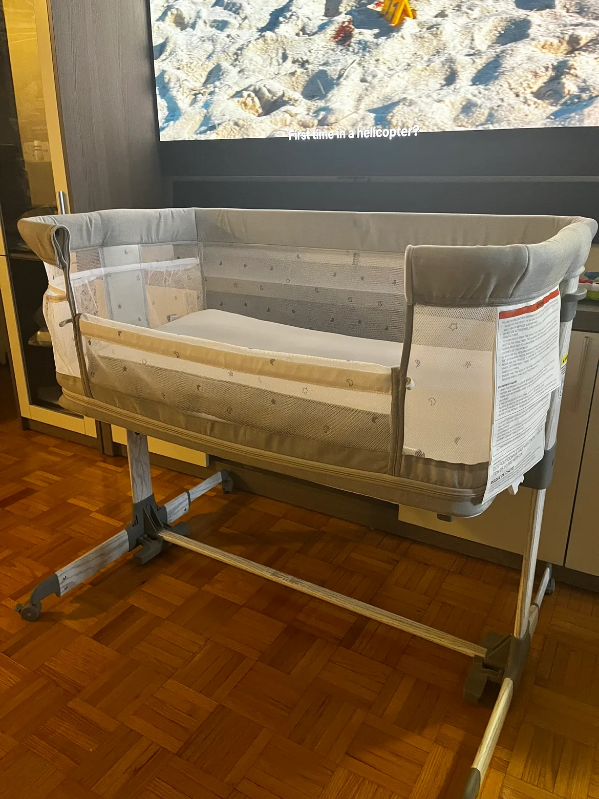 3 in 1 Baby Bassinet Bedside Crib for Infant,Baby Newborn image indicator(7)