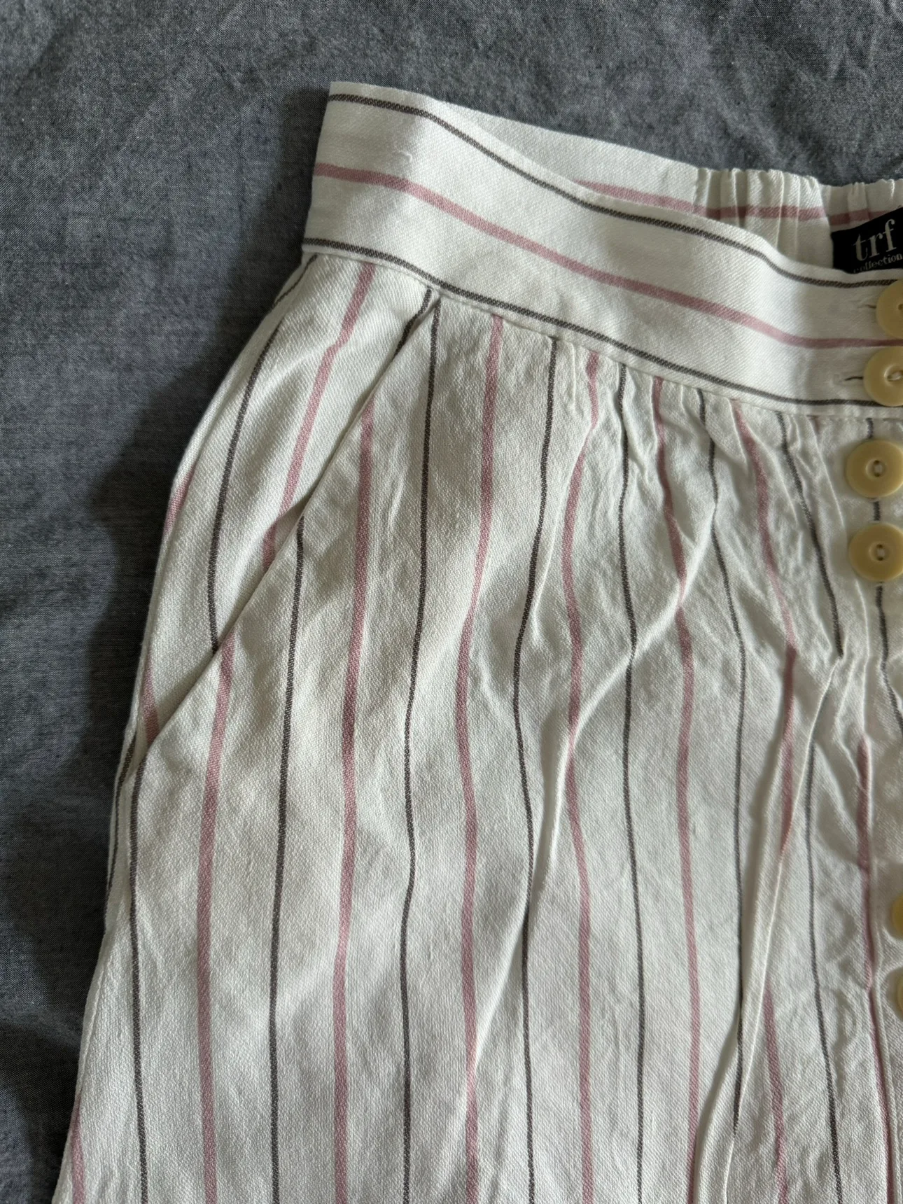 Zara Striped linen Button-Up Skirt image indicator(4)