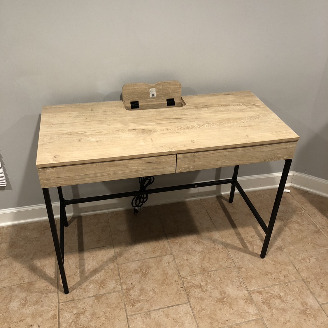 Desk with 2 drawers and USB ports for charging - photo 3