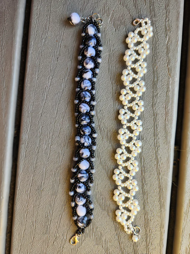 Beaded Bracelet image indicator(2)