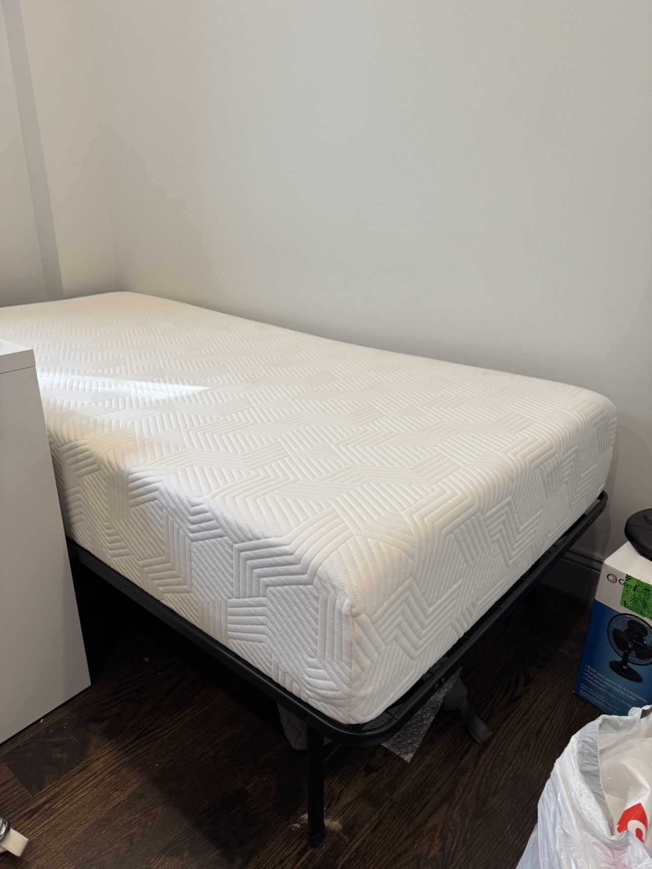 Twin XL Mattress & Metal Bed frame