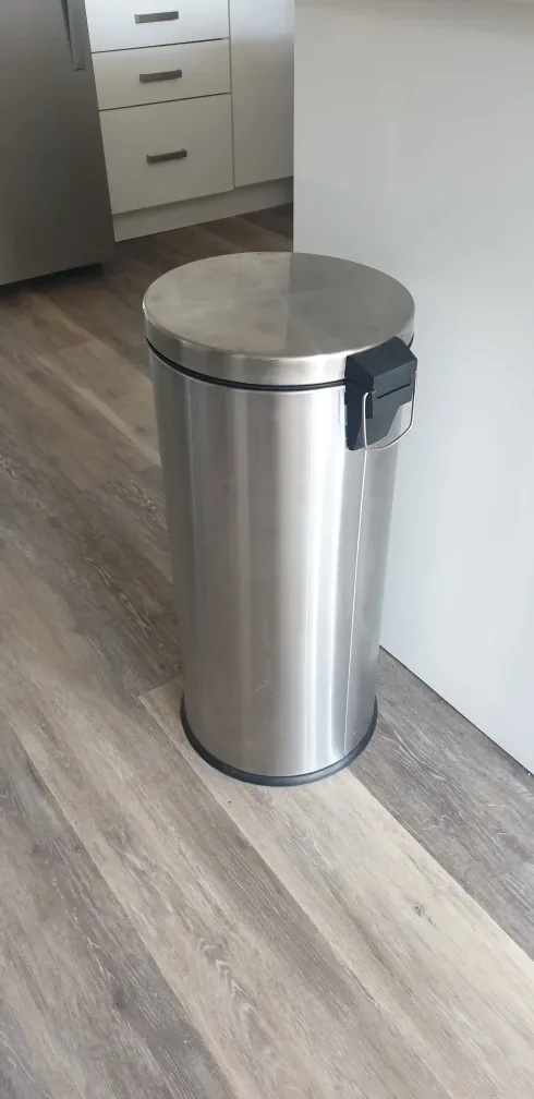 Stainless Steel Step trash can thumbnail