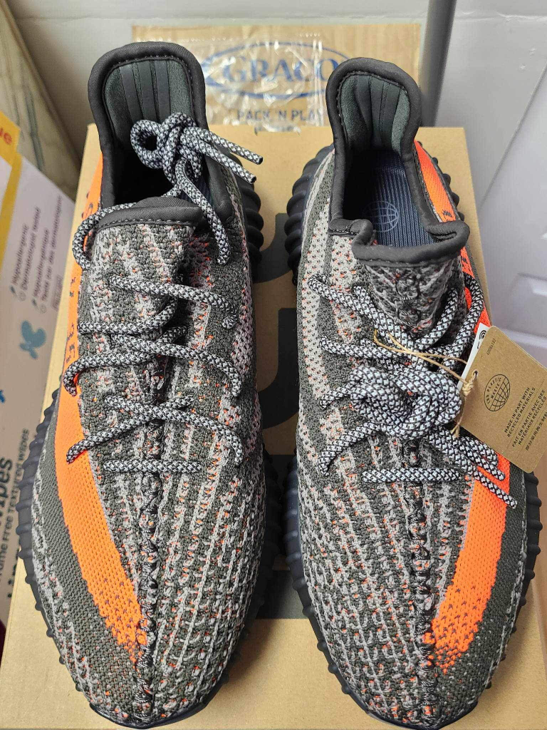 Adidas Yeezy Boost 350 V2 carbon beluga
