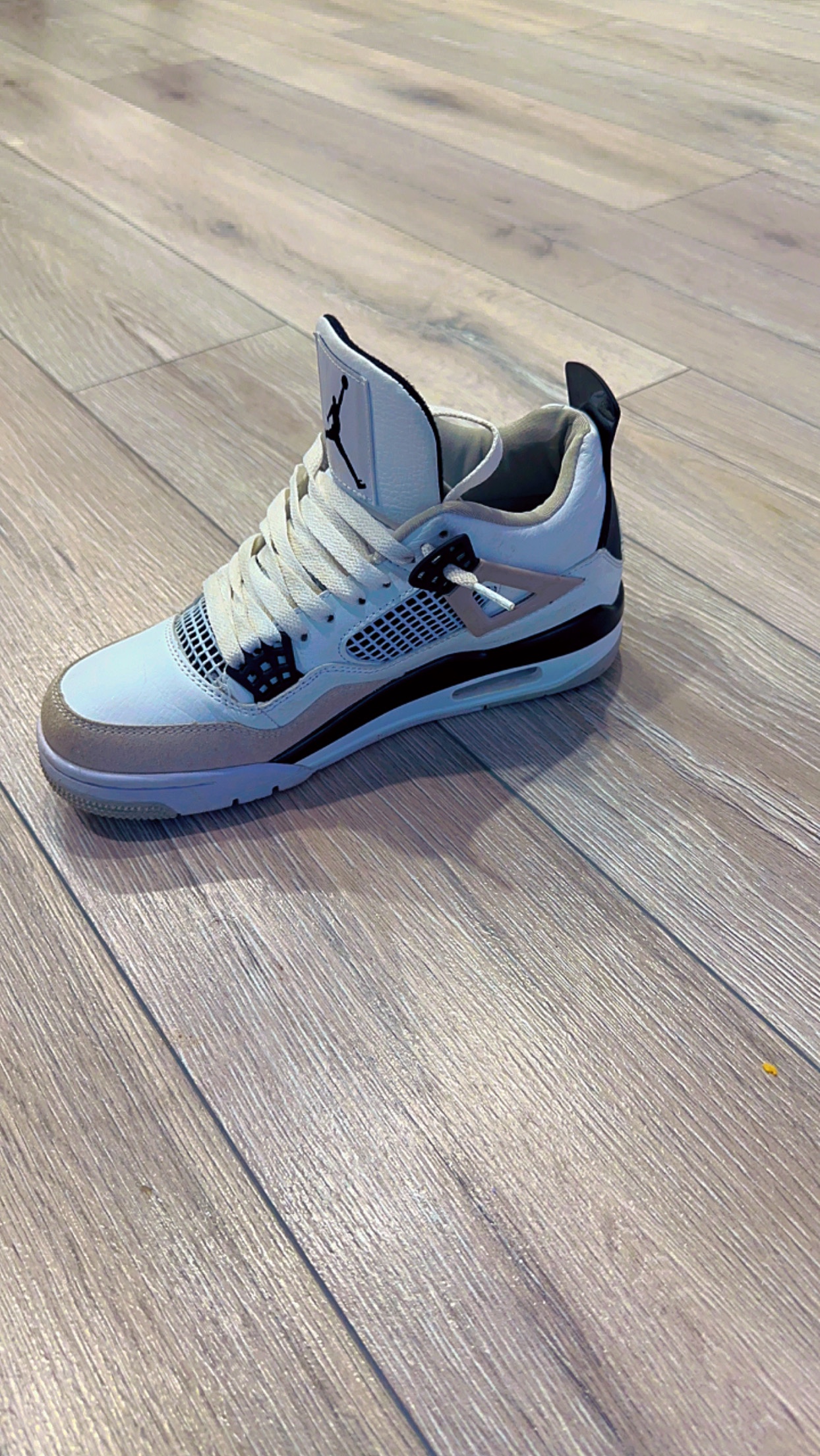 Air Jordan 4 Retro "Shimmer" - photo 2