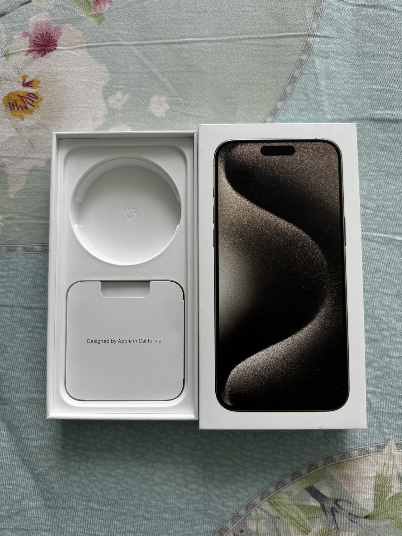 iPhone 15 Pro Max - Natural Titanium 256gb - photo 3