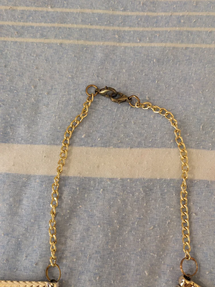 Gold Tone Statement Necklace image indicator(4)