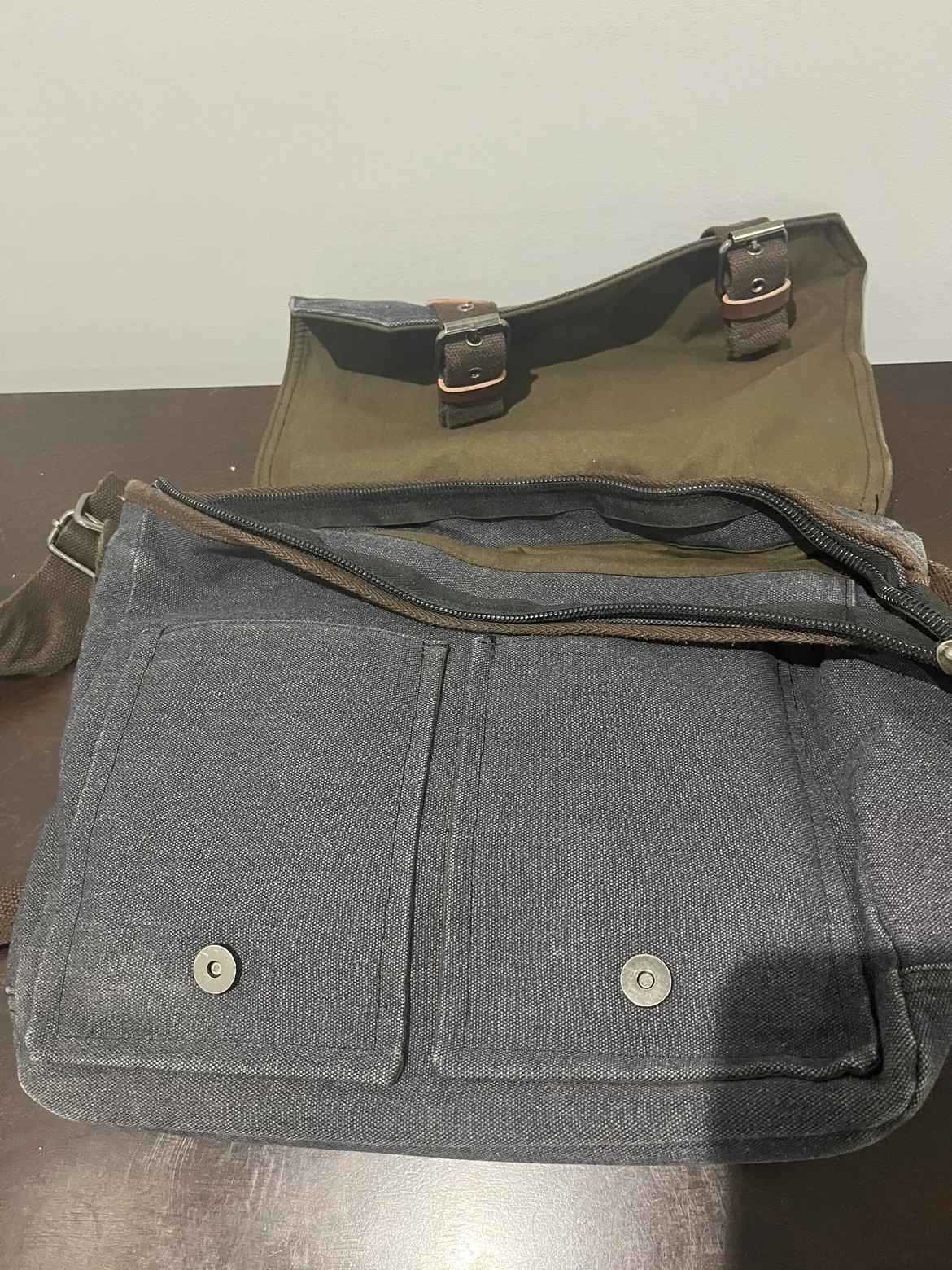 Laptop/ Messenger Bag image indicator(3)