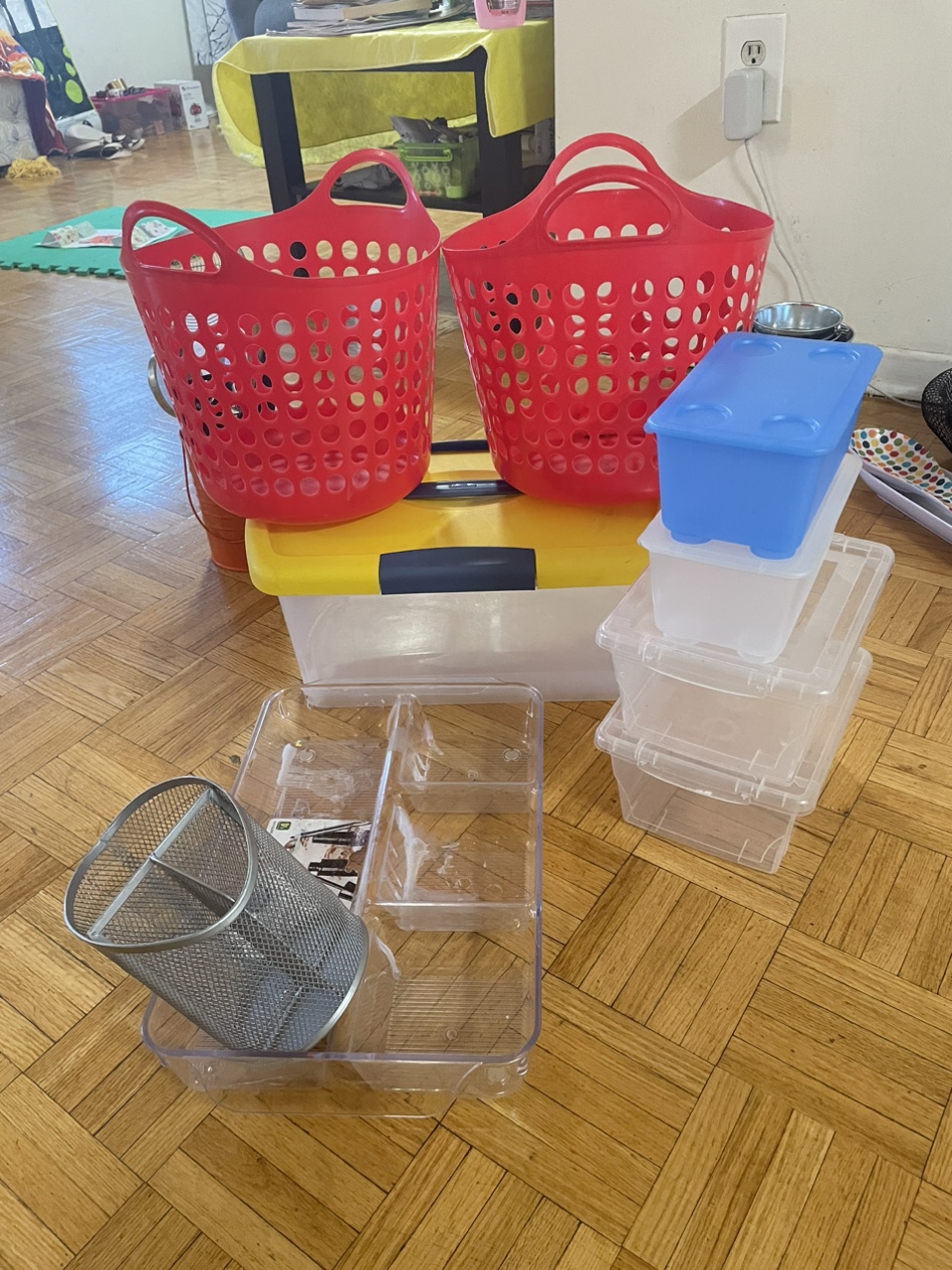 Storage Container Lot