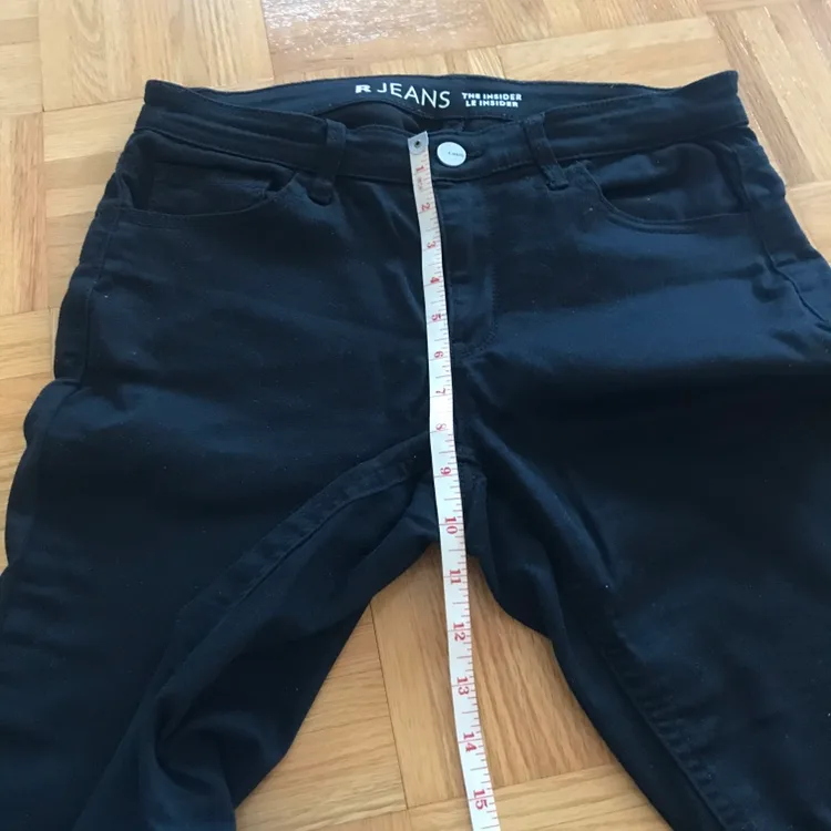 Reitmans Black Insider Jeans - Size 29 image indicator(5)