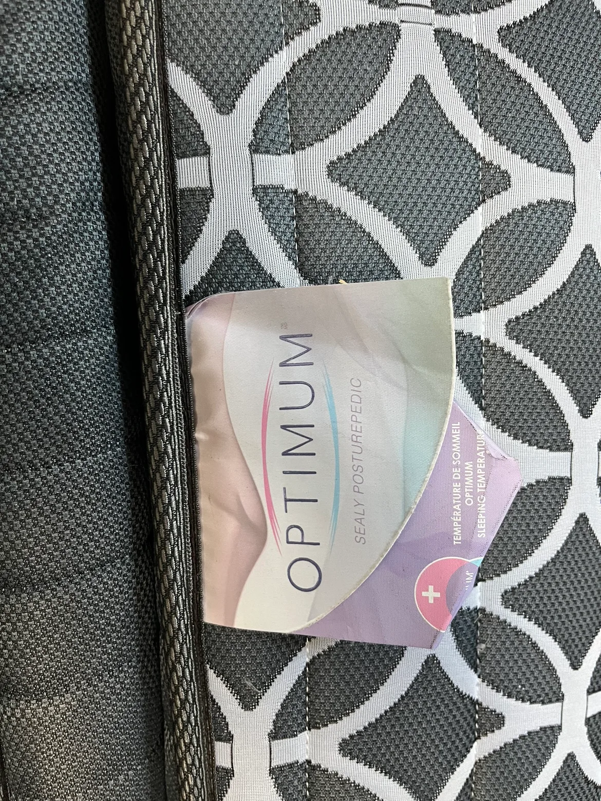 Sealy Posturepedic Mattress - Queen