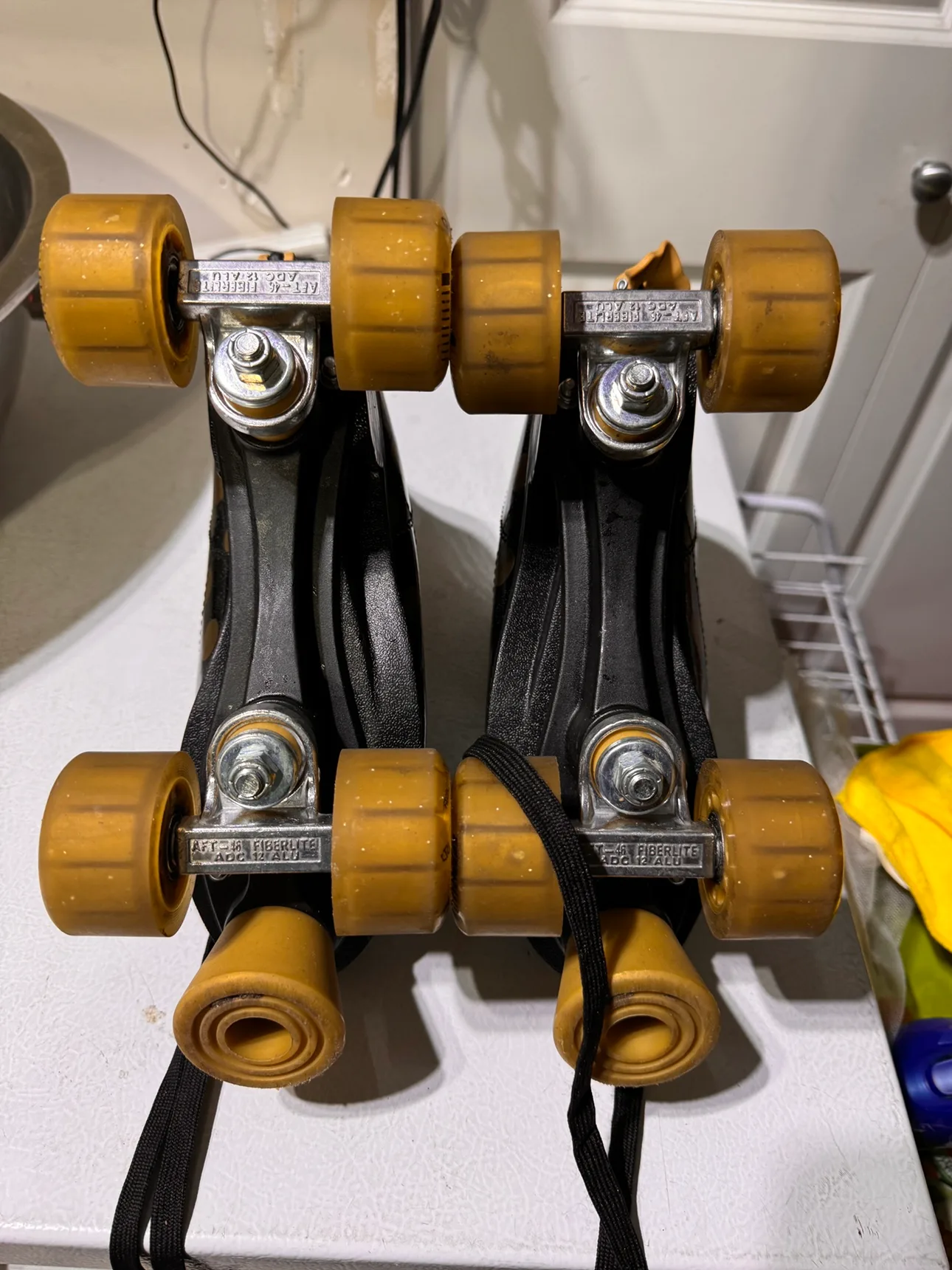 Roller Derby Quad Skates image indicator(2)