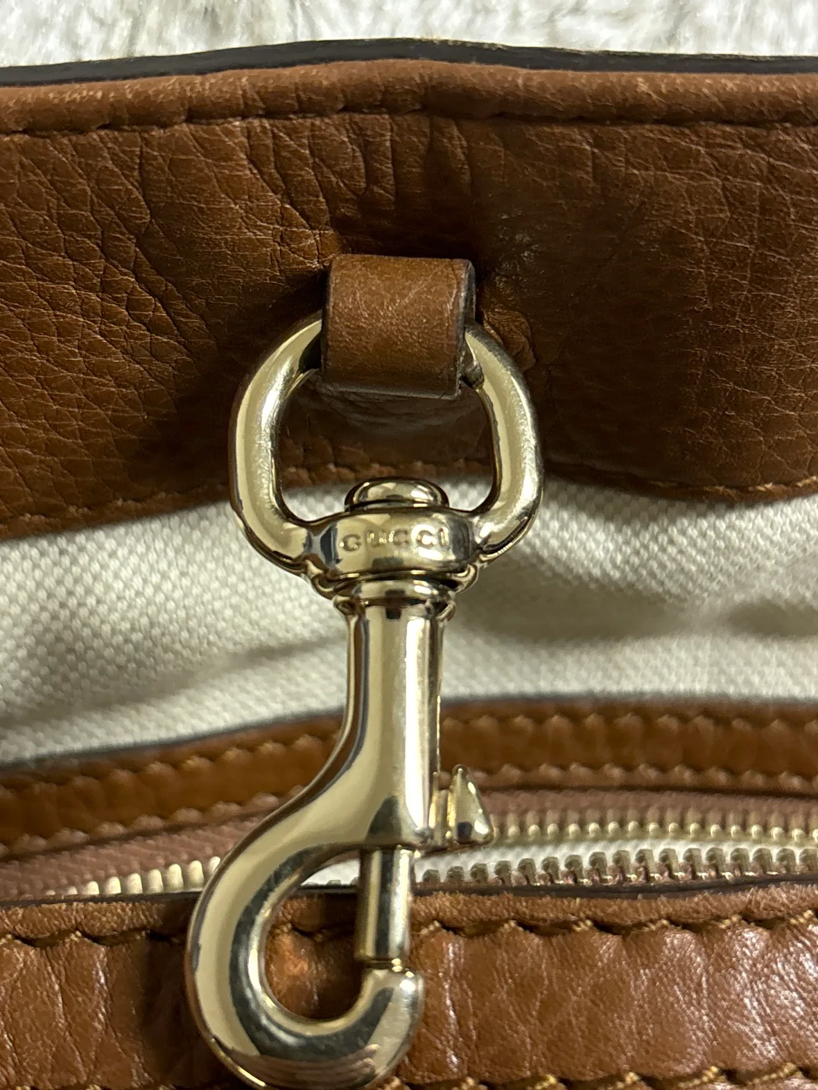 Gucci Leather Bella Medium Tote Bag Authentic image indicator(7)