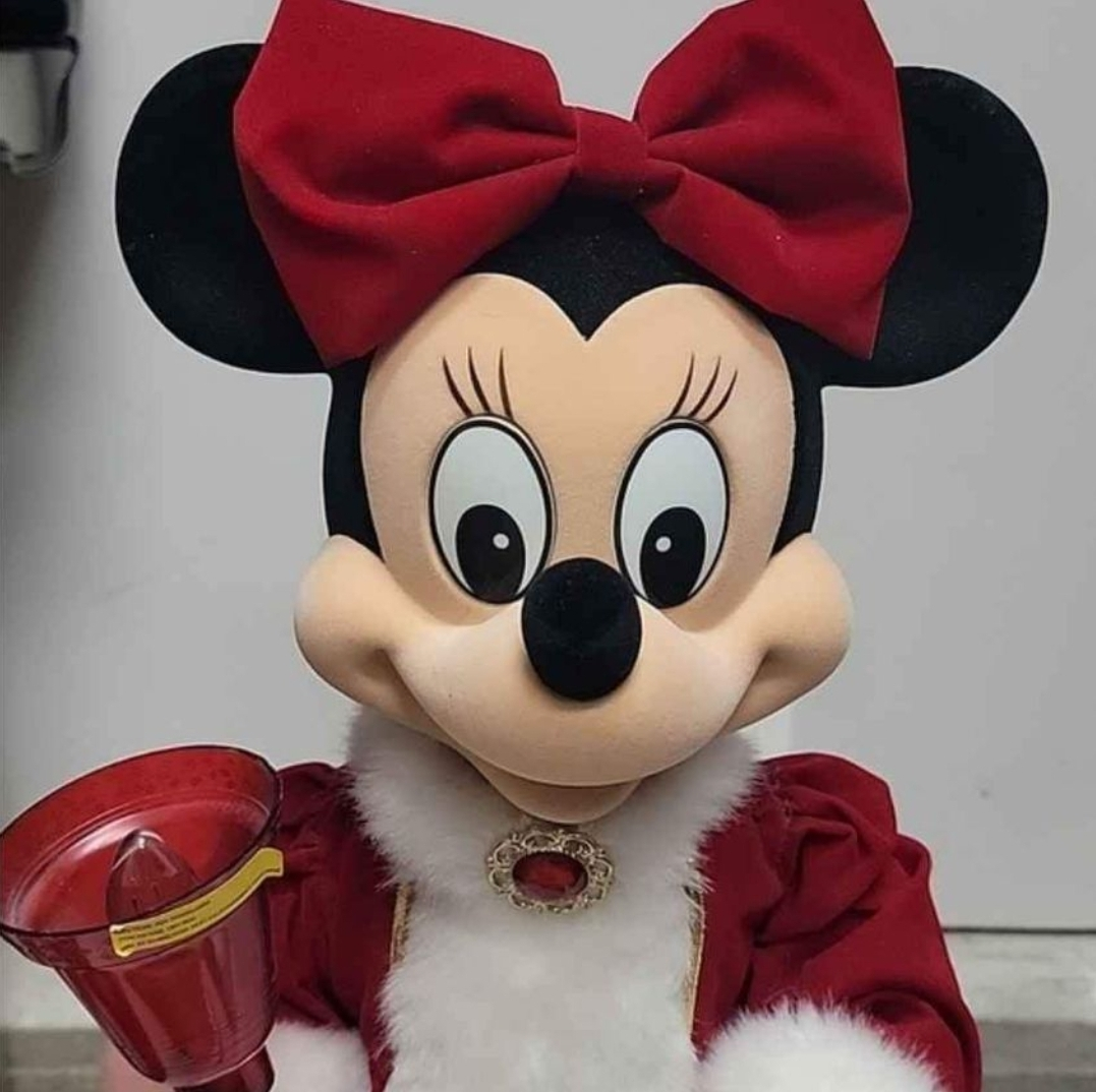 Disney 23" Animatronic Santa Mickey & Ms Clause Minnie Mouse - photo 5