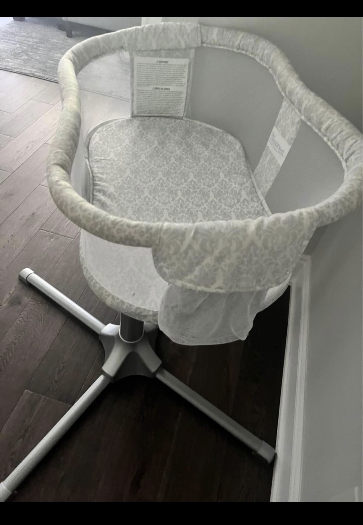 Halo Bassinet with Infant Insert - photo 2