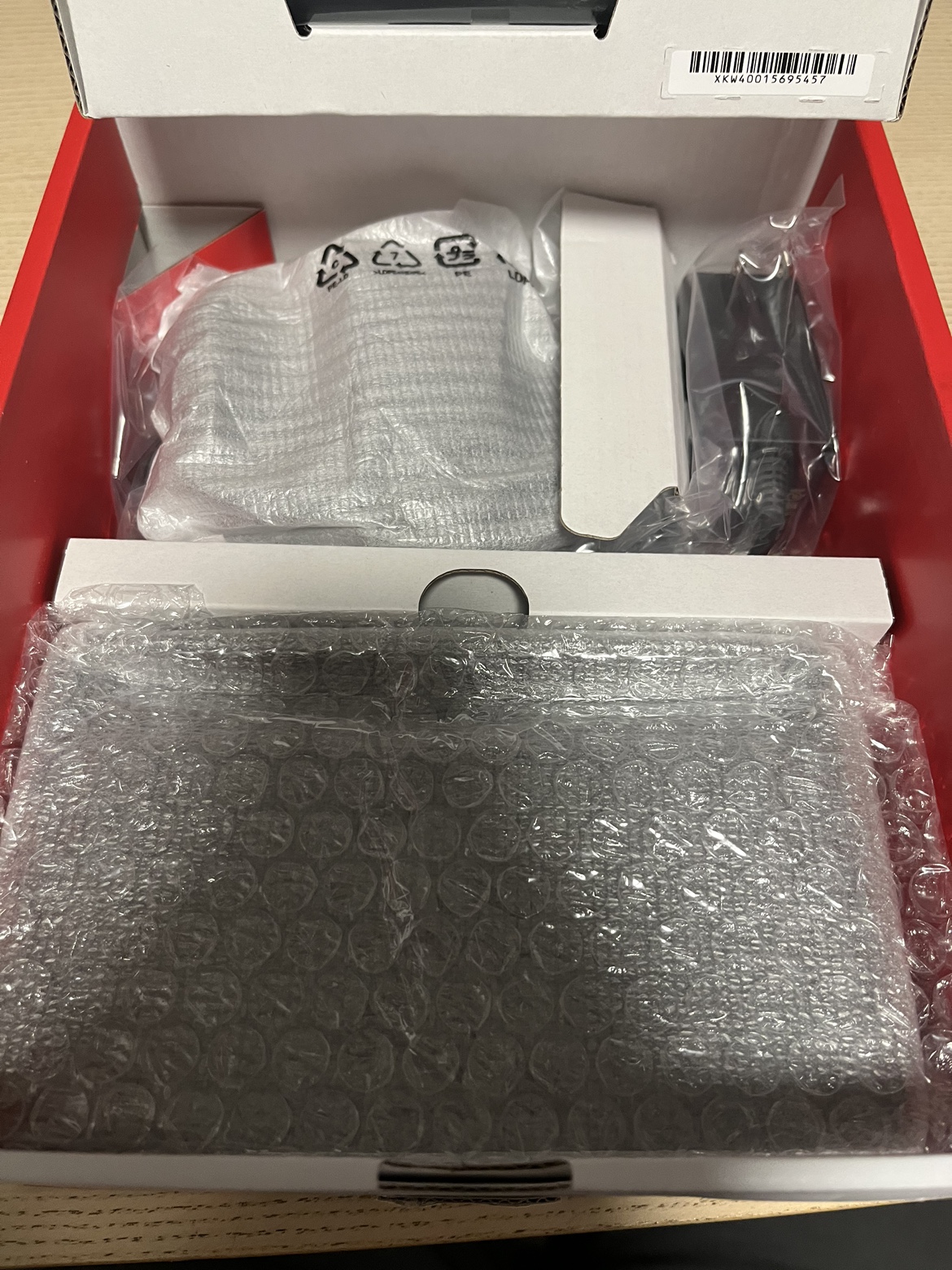 Brand New Nintendo Swicht Whit 4 Games - photo 5