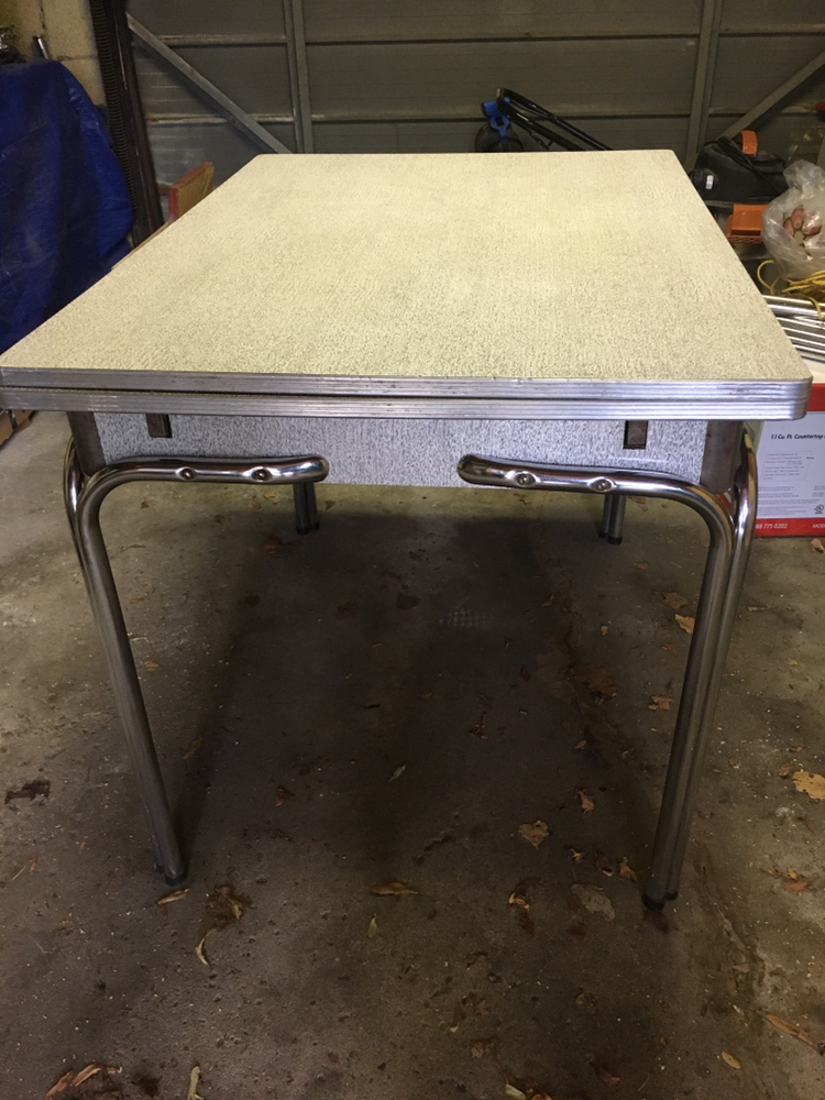 Retro kitchen table