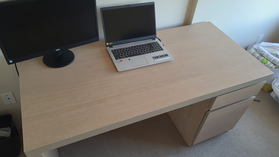 Office desk - photo 3