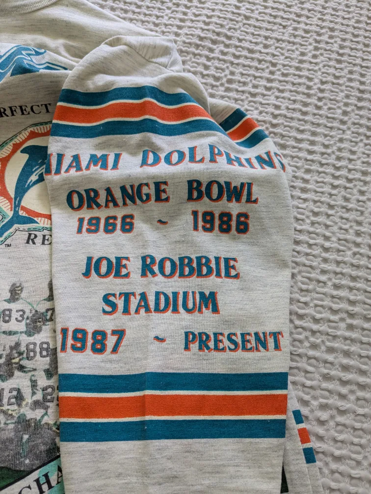 Miami Dolphins T-shirt image indicator(6)