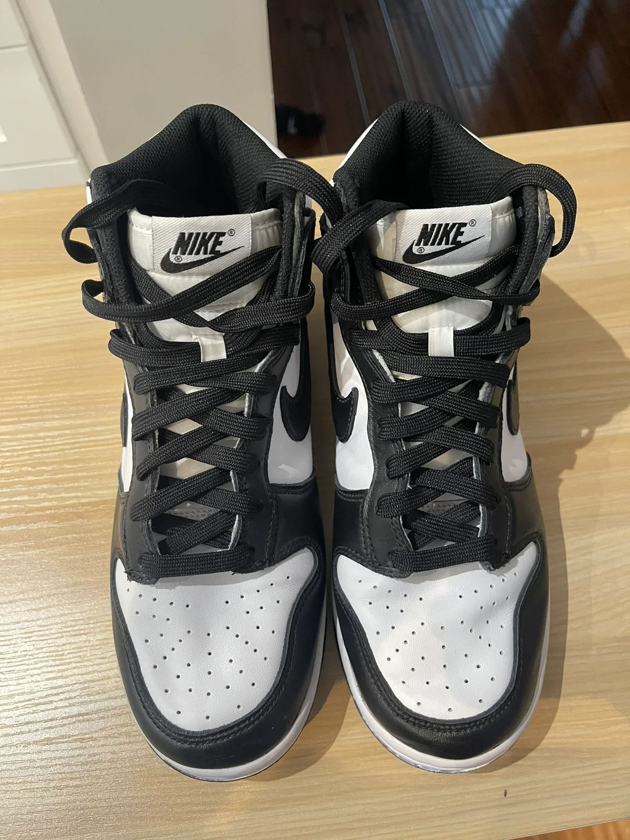 Nike Dunk High Panda - Size 8 men’s/10 woman’s image indicator(4)