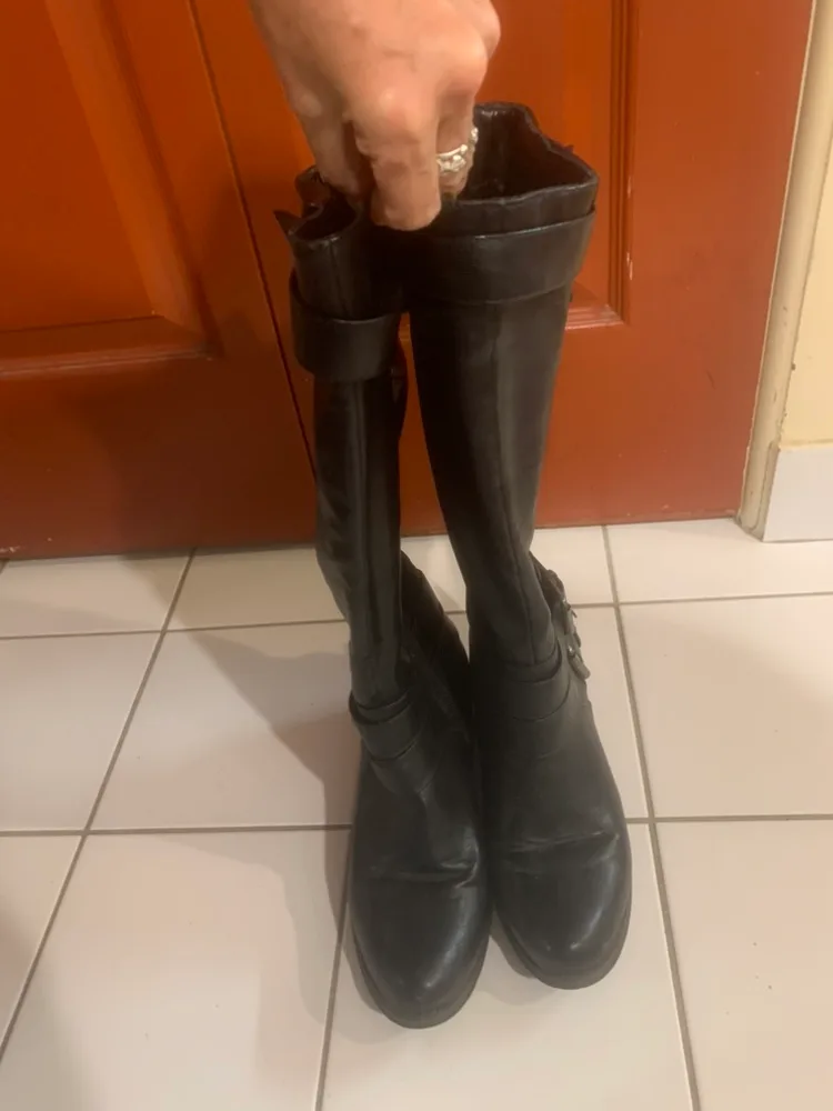 Black Knee High Boots image indicator(7)