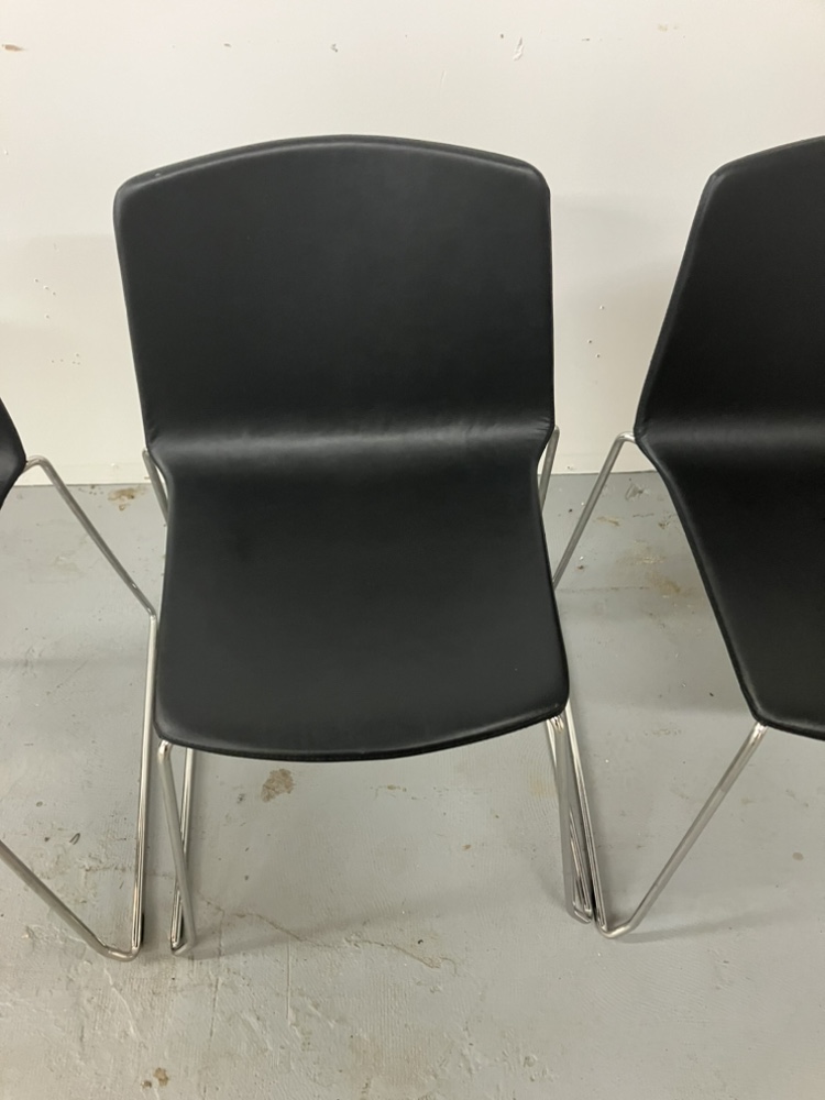 Set of 4 Black Dining Chairs - photo 2