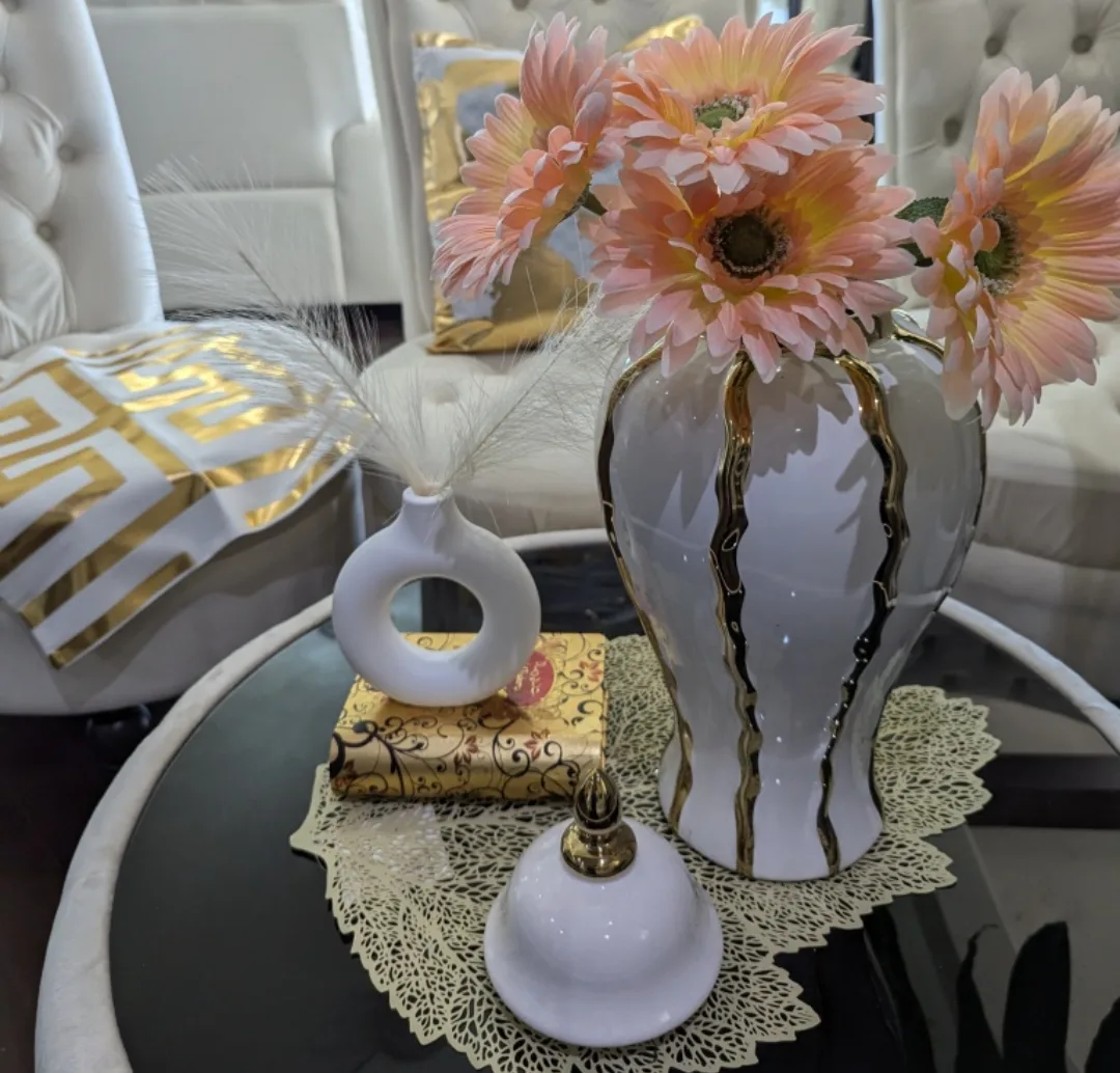 Brand new White and Gold luxury Ginger jar with lid image indicator(4)