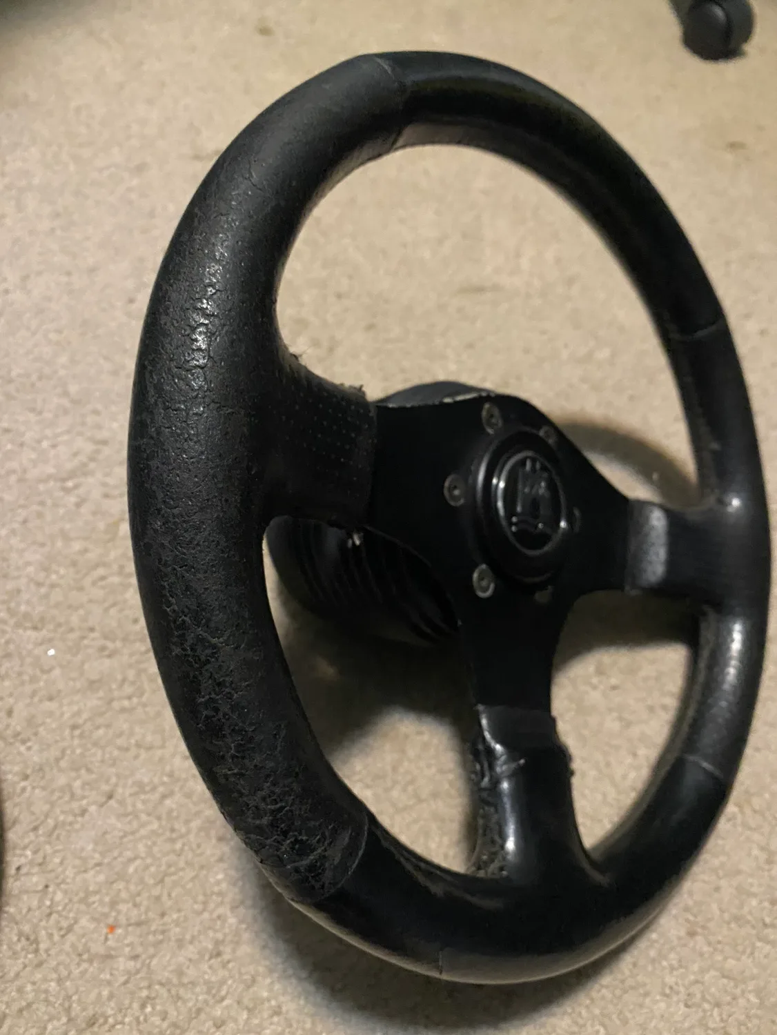 12” racing steering wheels new/used (delivery available) image indicator(6)