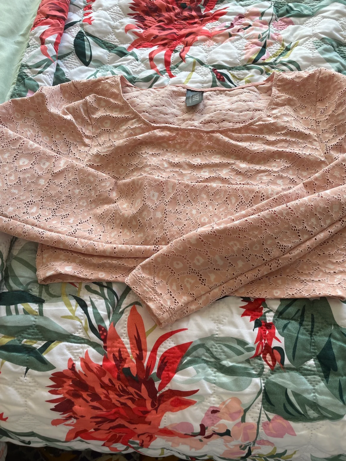 🍀🍀Spring B.Fit Beach Bunny Crop Top & Leggings Set image indicator(2)