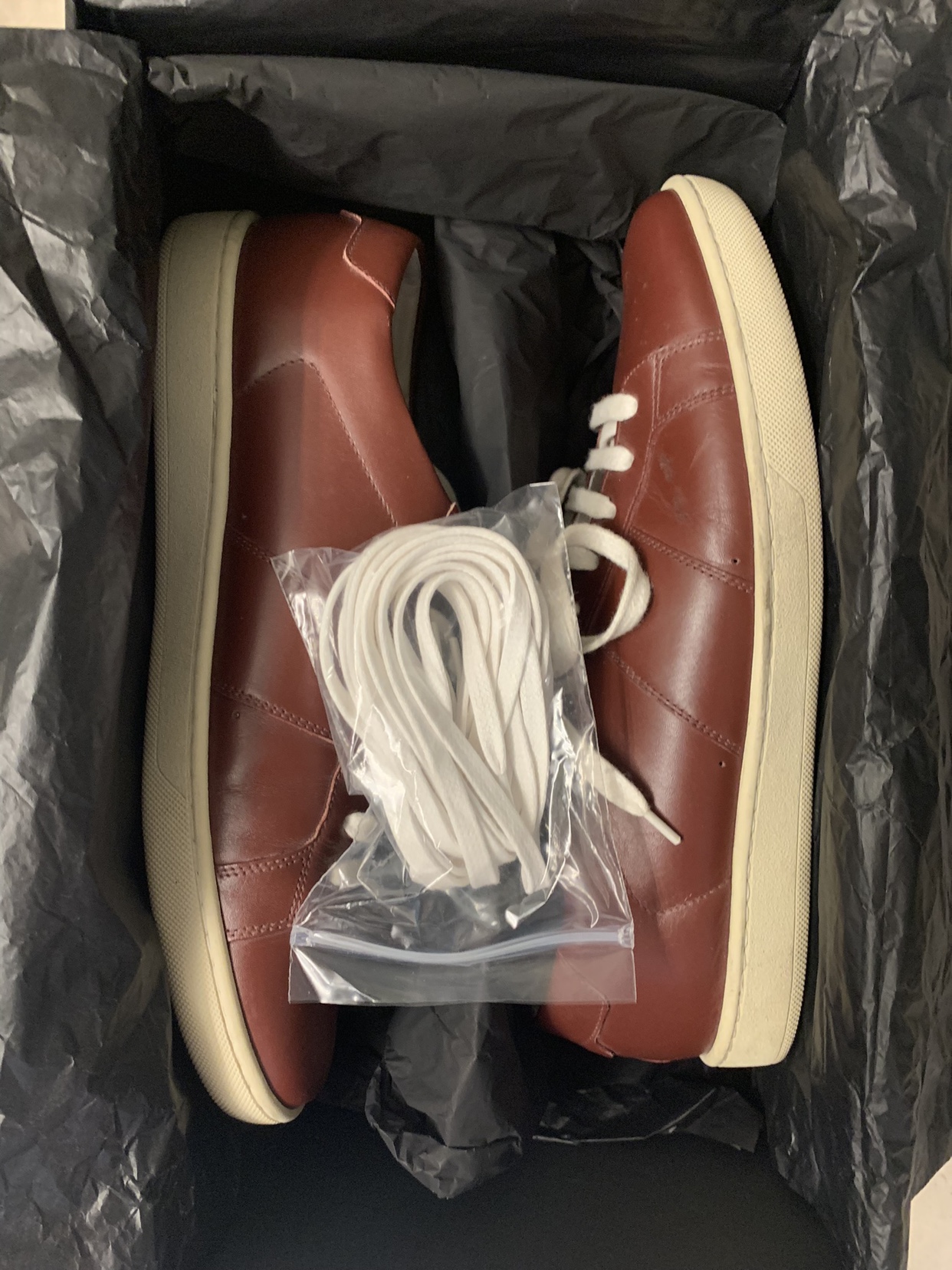 Saint Laurent Men’s Classic Sneakers Burgundy Size 42.5 - photo 5