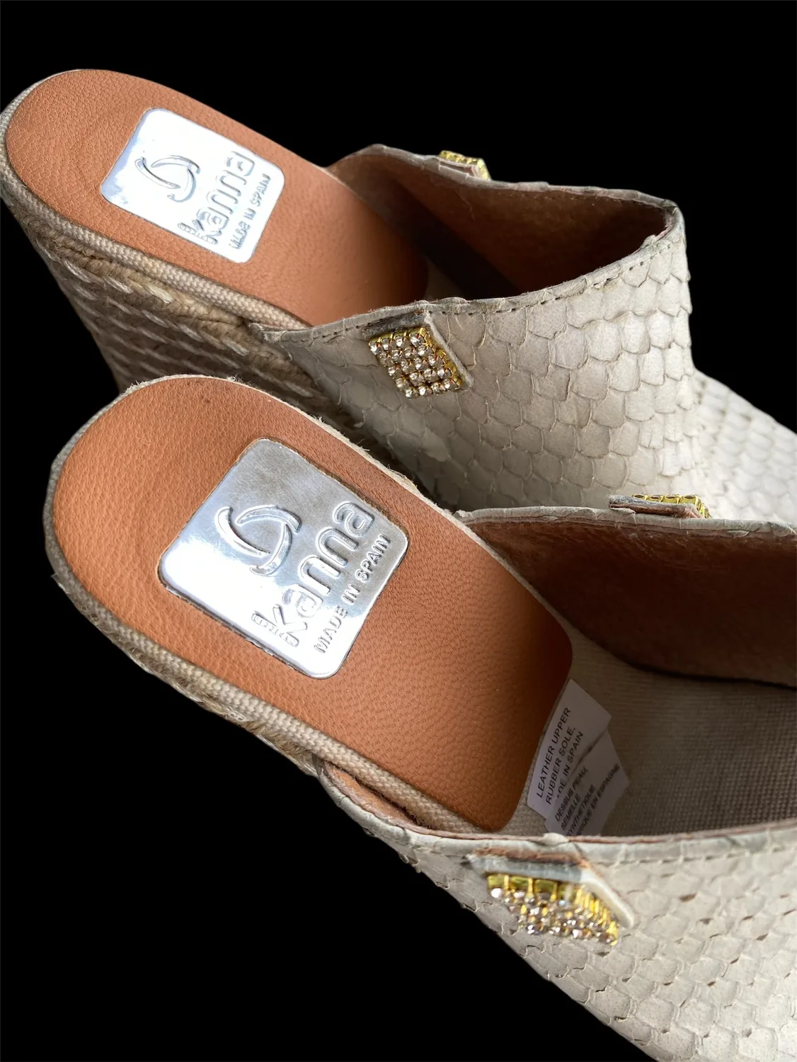 Kanna White Leather Wedge Sandals image indicator(6)