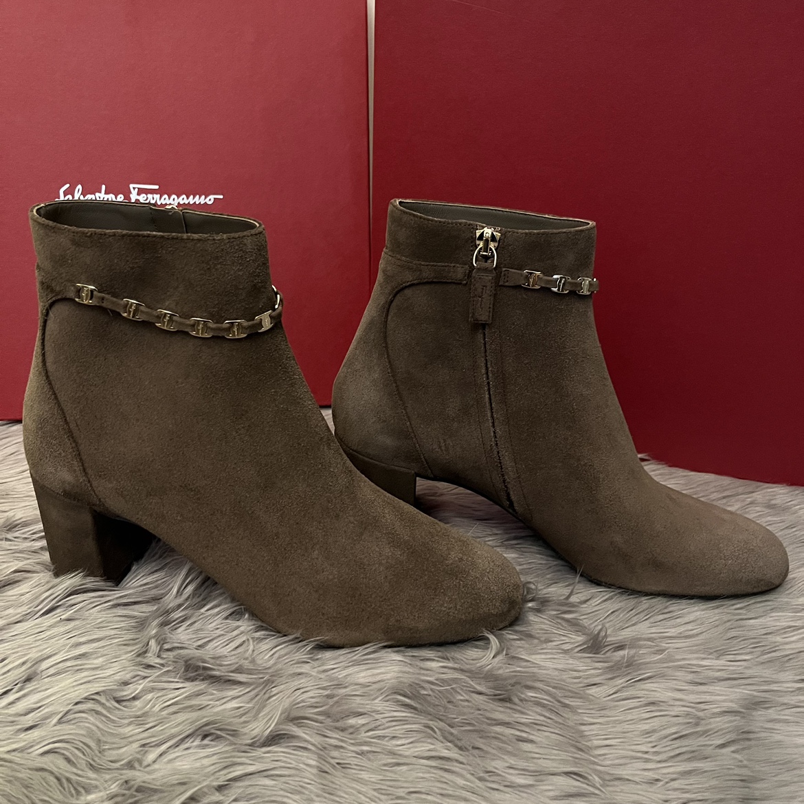 Salvatore Ferragamo Vara Chain Ghila Ankle boots - photo 4