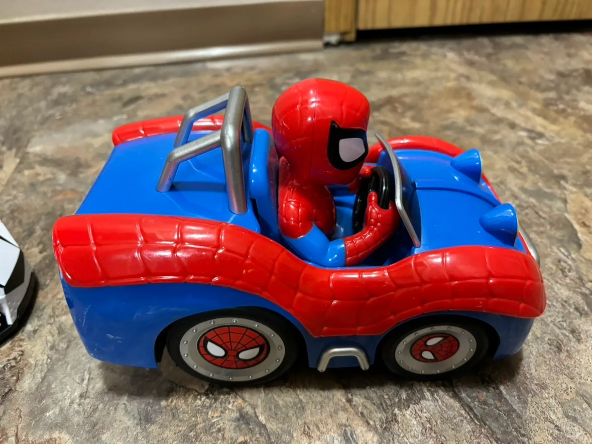 2 Remote Control Cars image indicator(3)