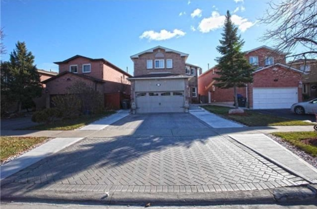 house for rent. upper portion