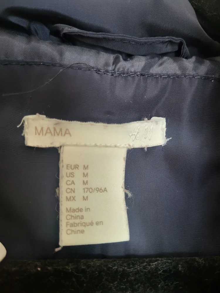 H&M Navy Blue Puffer Jacket #freecycle image indicator(2)