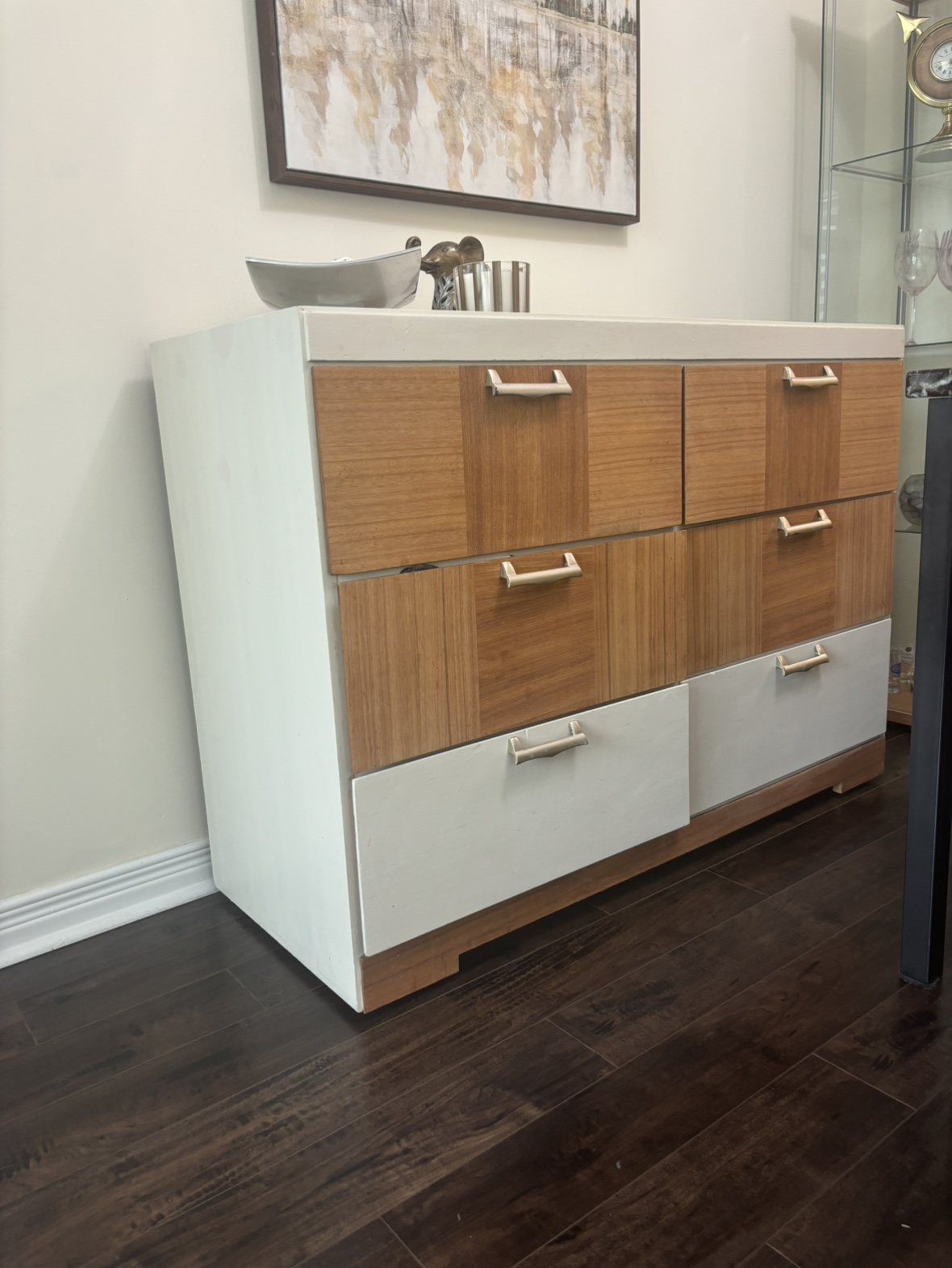Dresser with 6 Drawers