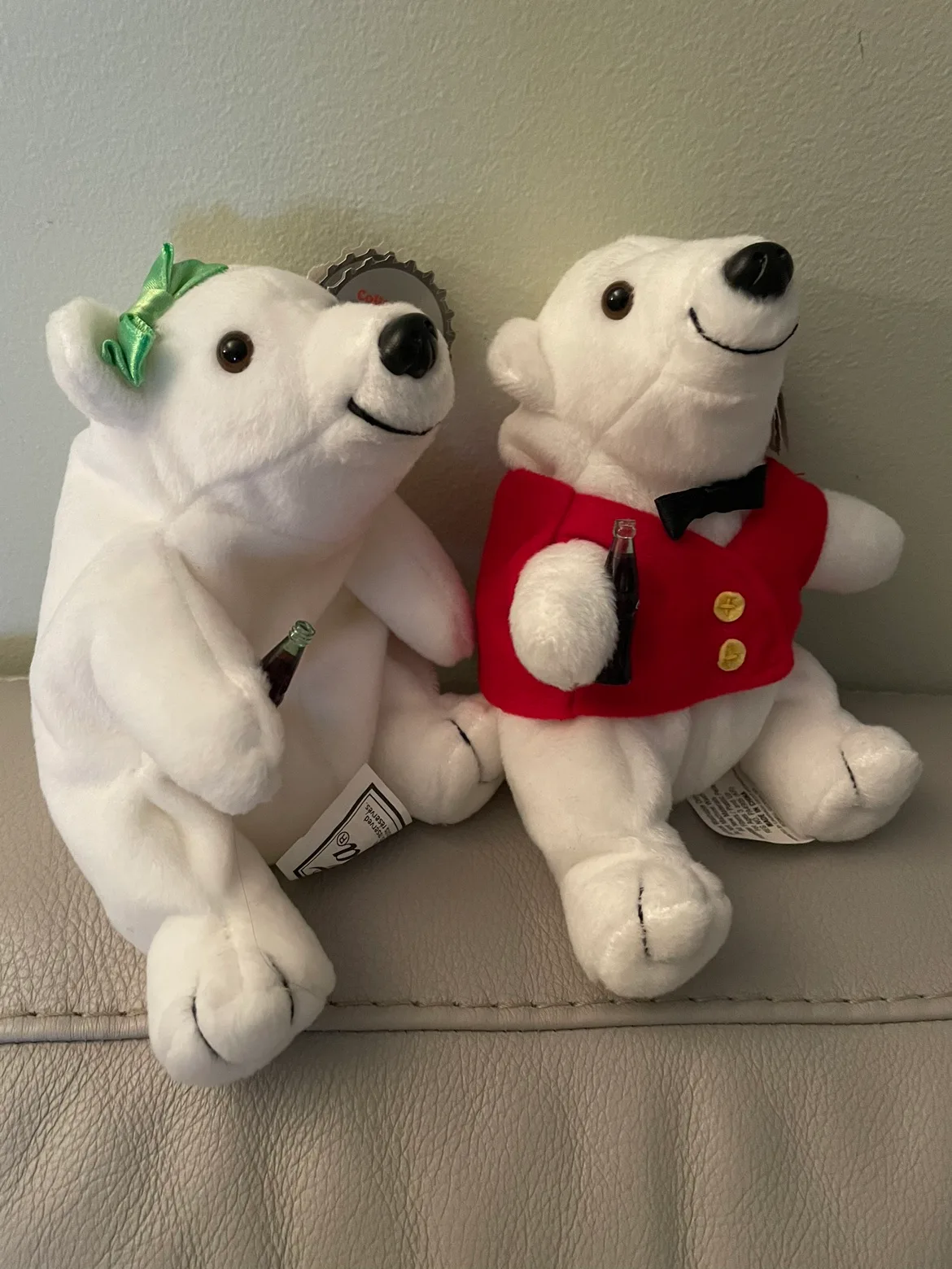 Pair of Coca-cola polar bears image indicator(2)