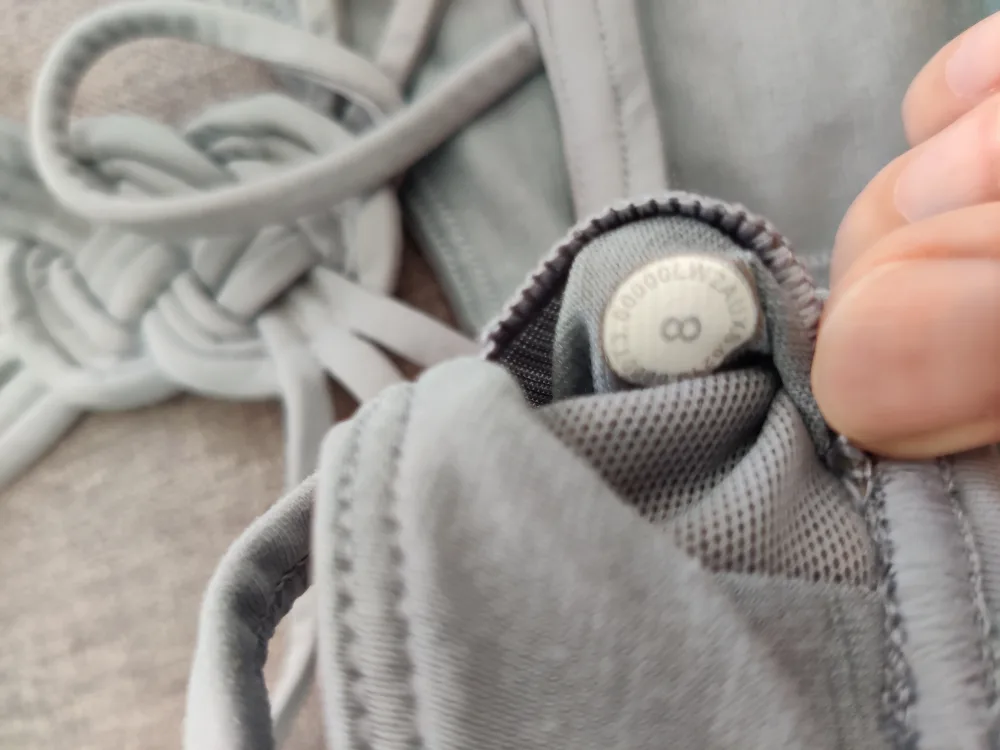 Lululemon Free To Be Bra Size 8 image indicator(3)