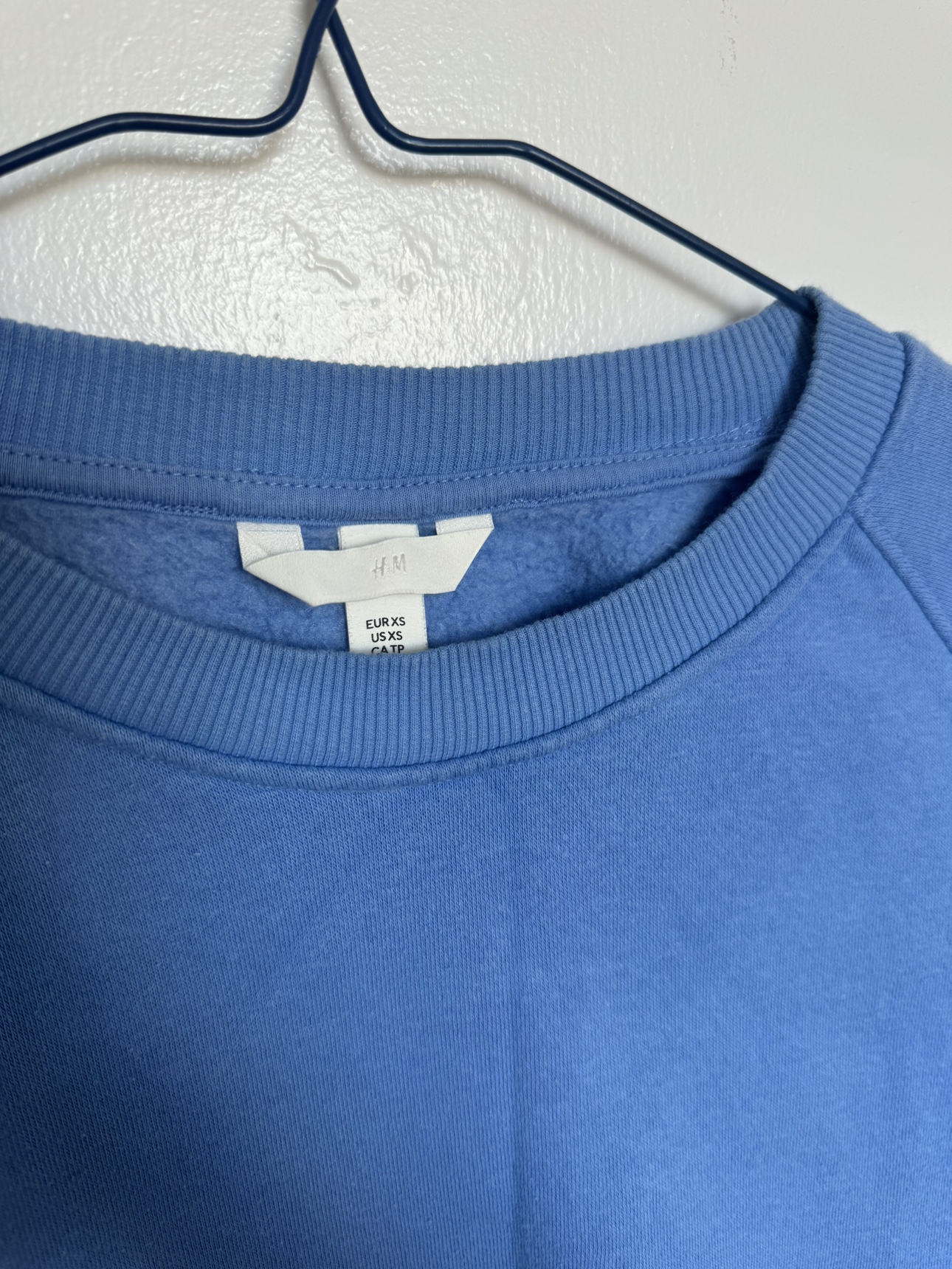 H&M Blue Cropped Sweatshirt - photo 2