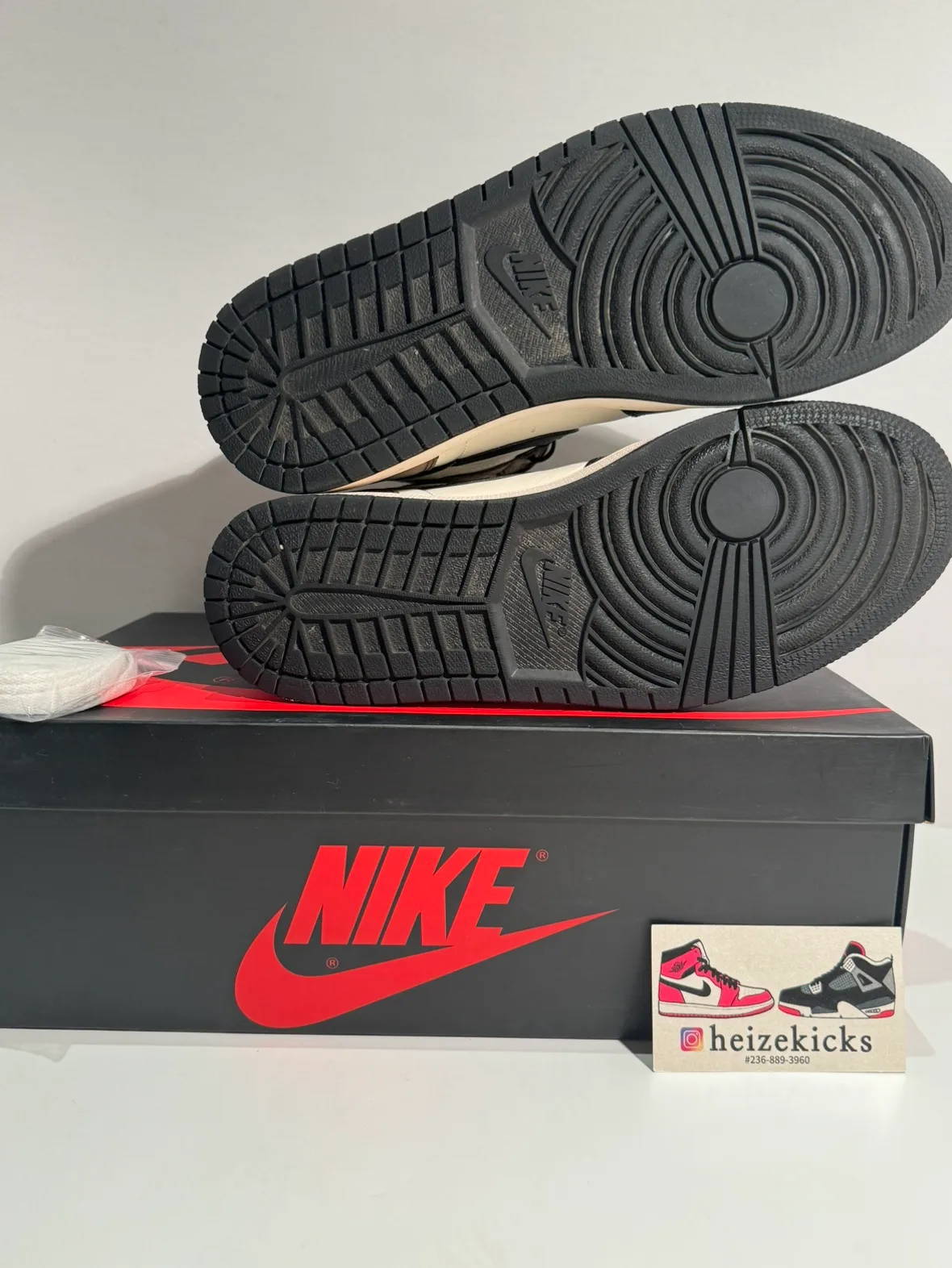 Jordan 1 High Dark Mocha size 10.5 image indicator(5)