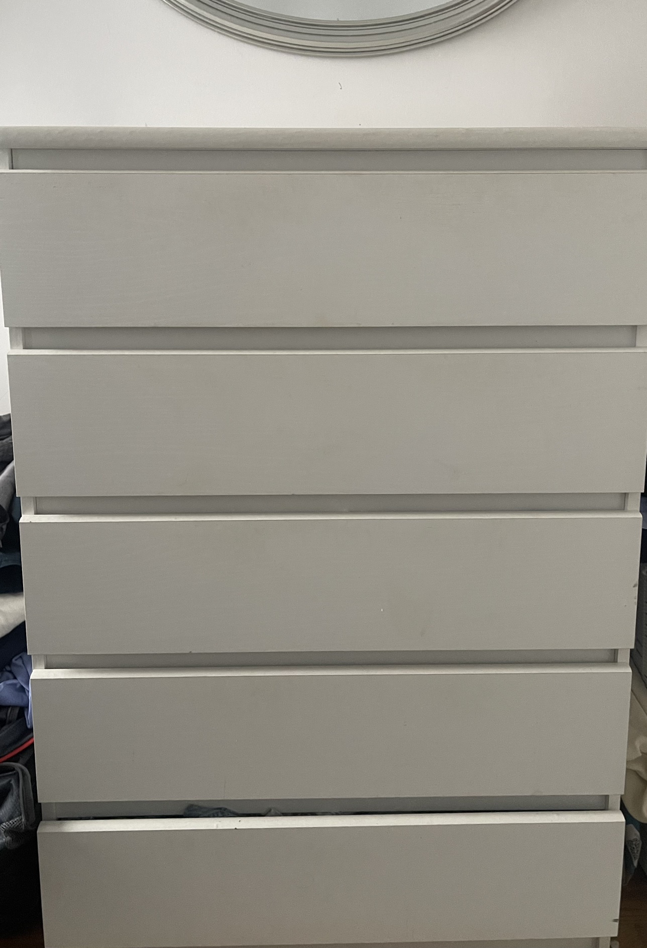 White Dresser *pickup by 9/27*