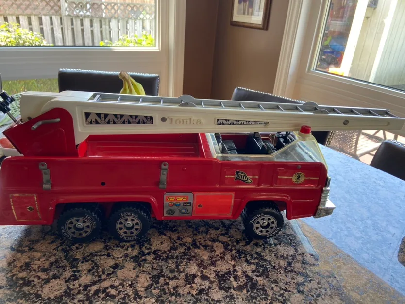 Vintage Tonka Metal  Fire Truck image indicator(5)