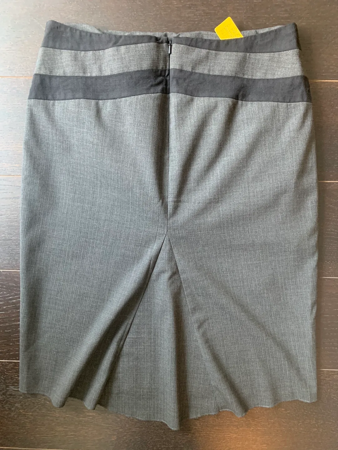 BCBG MAXAZRIA Grey Pencil Skirt with Black Trim image indicator(2)